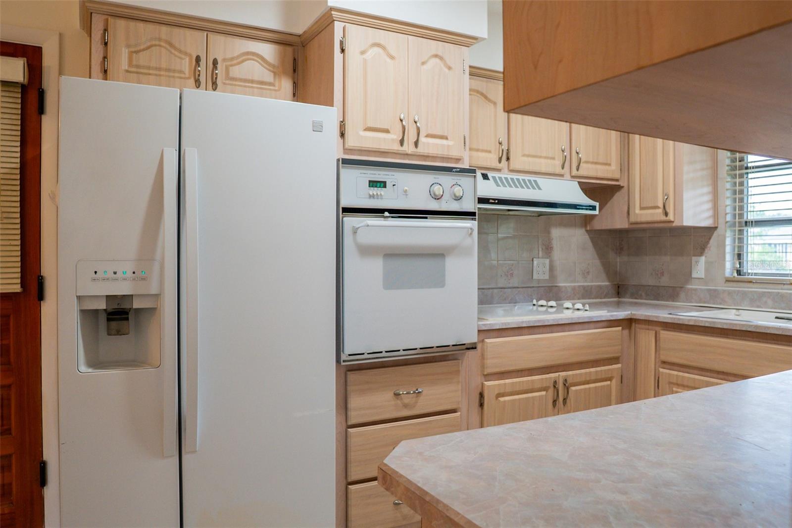 Image 10 of 25 For 6024 Antilla Drive