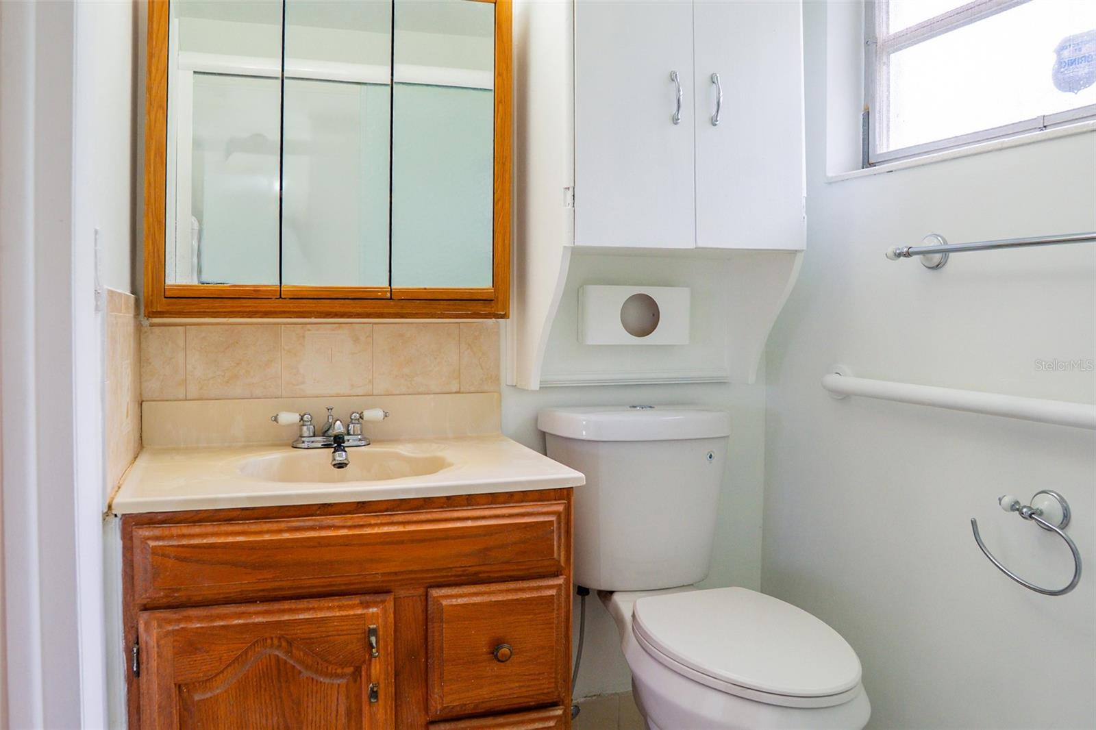 Image 13 of 25 For 6024 Antilla Drive