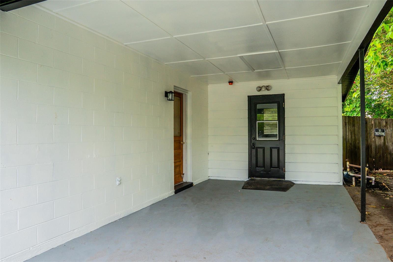 Image 19 of 25 For 6024 Antilla Drive