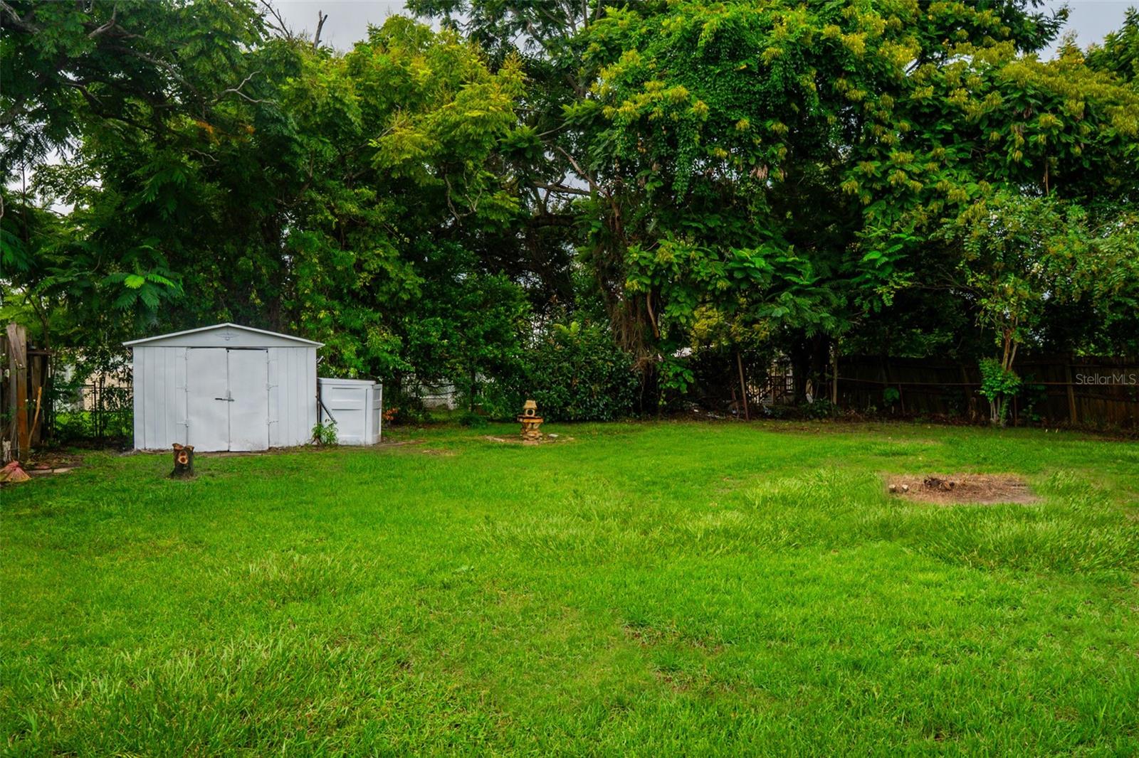 Image 24 of 25 For 6024 Antilla Drive