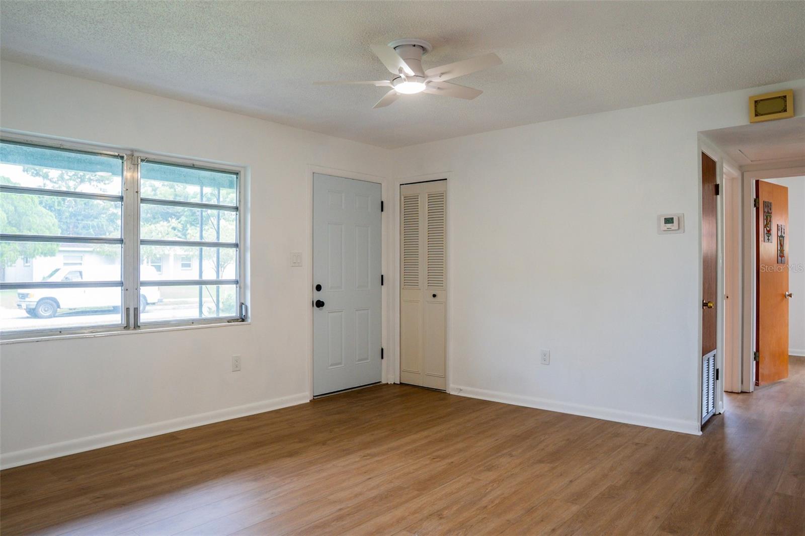 Image 6 of 25 For 6024 Antilla Drive