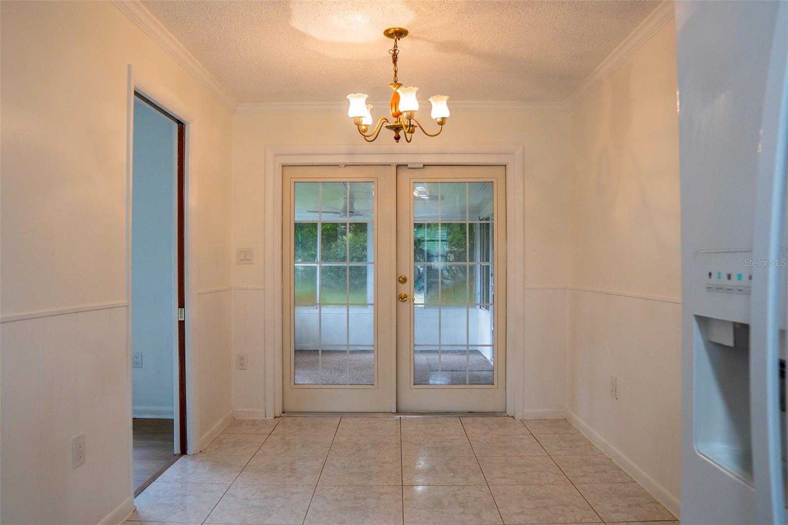 Image 8 of 25 For 6024 Antilla Drive