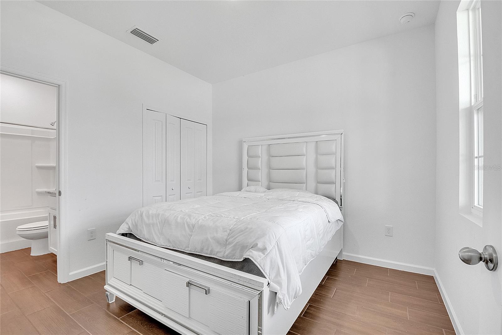 Image 12 of 17 For 651 Parakeet Court