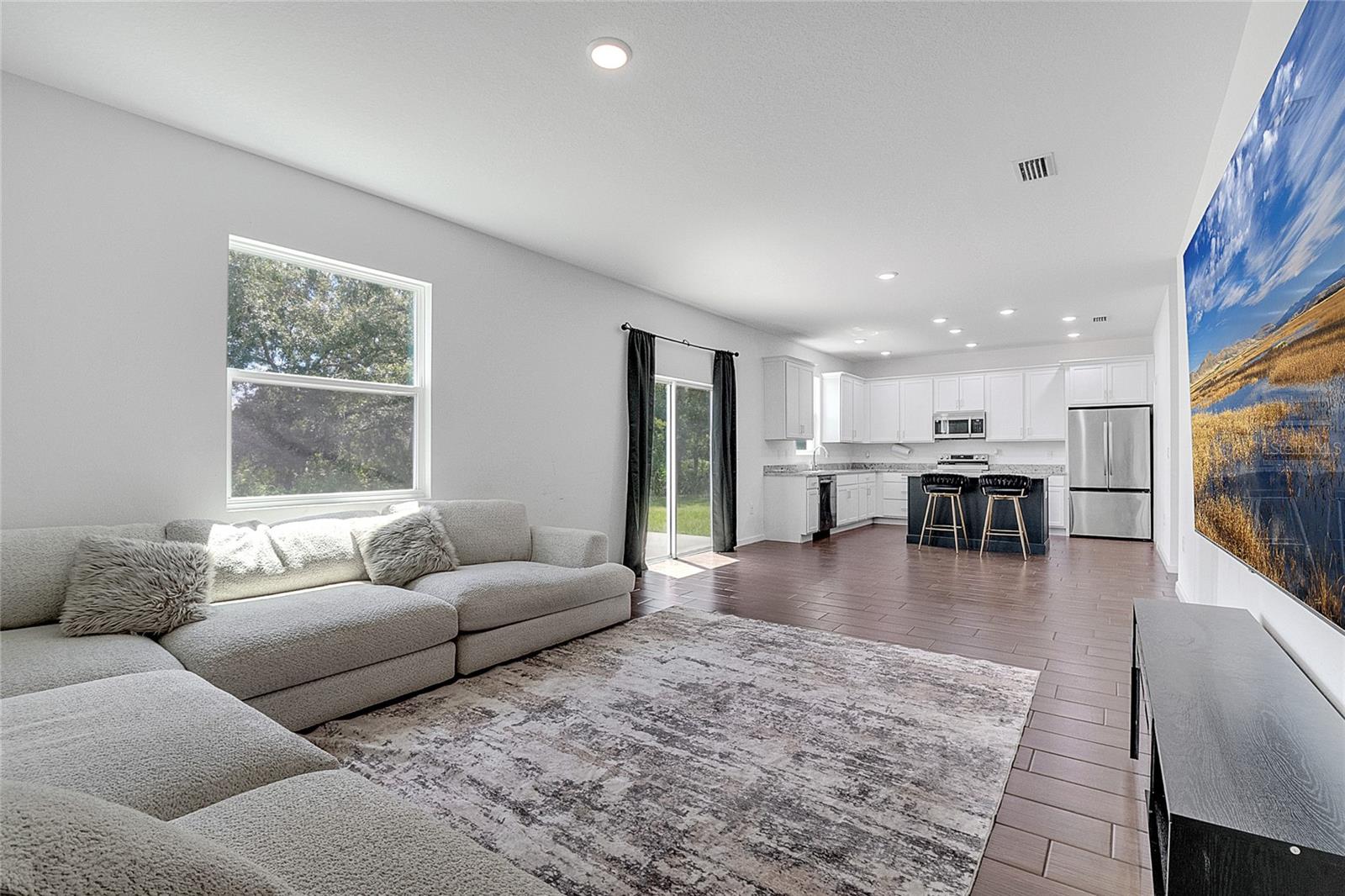 Image 3 of 17 For 651 Parakeet Court