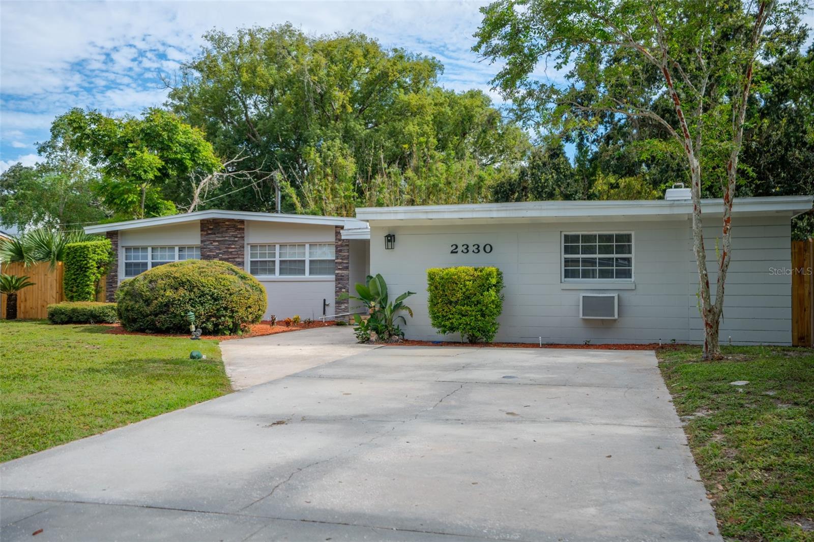 Image 3 of 32 For 2330 Coldstream Drive