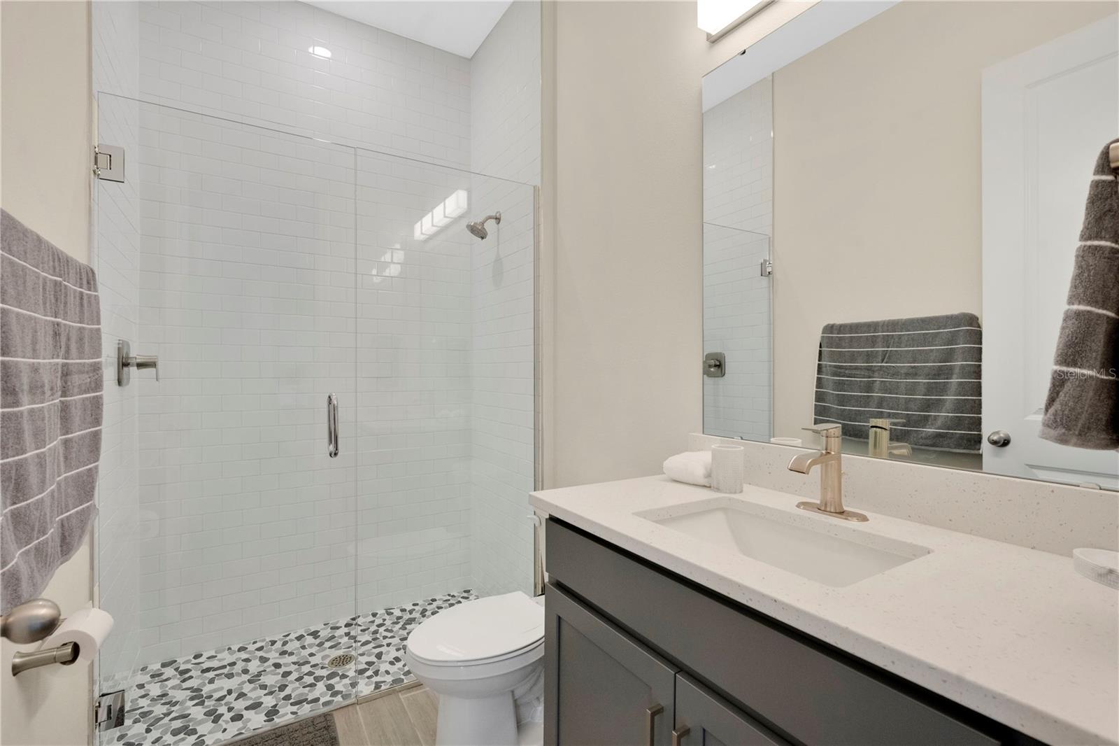 Image 13 of 39 For 19334 Banfield Place