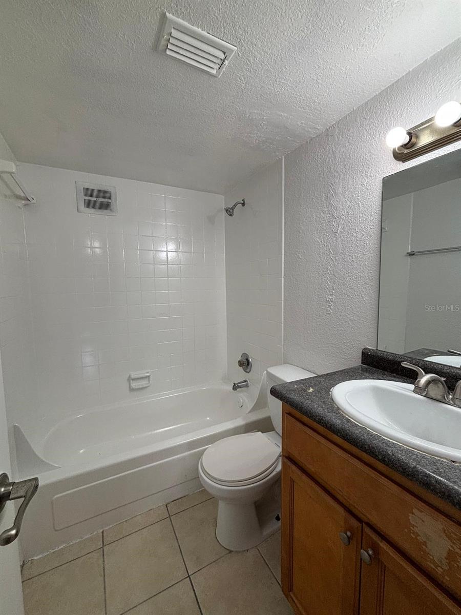 Image 13 of 16 For 5325 Curry Ford Road 10