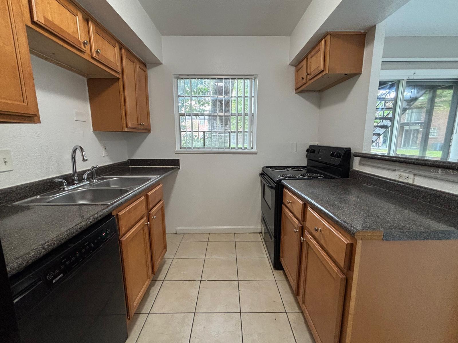 Image 4 of 16 For 5325 Curry Ford Road 10