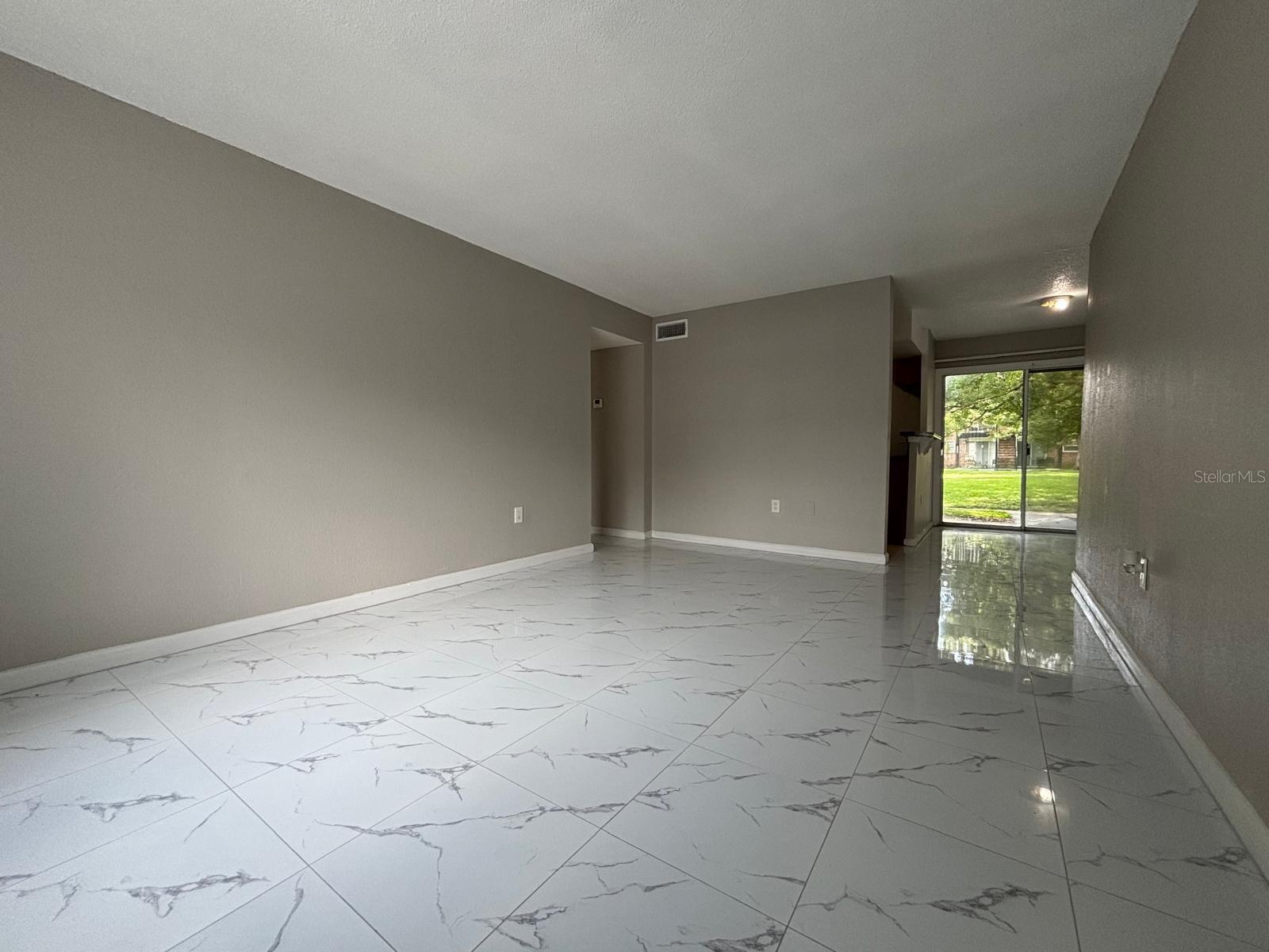 Image 6 of 16 For 5325 Curry Ford Road 10