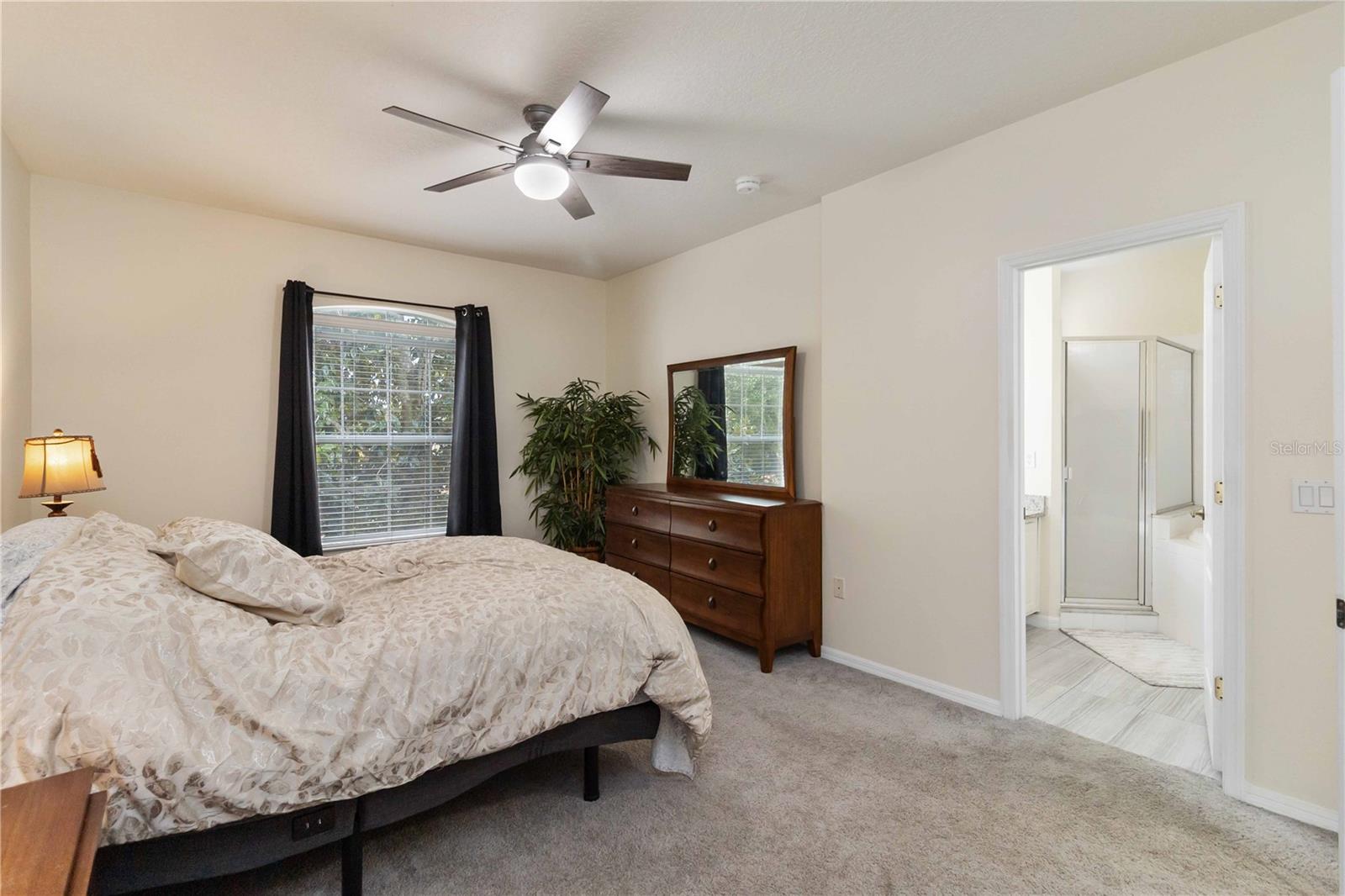 Image 12 of 30 For 698 Seabrook Court 206