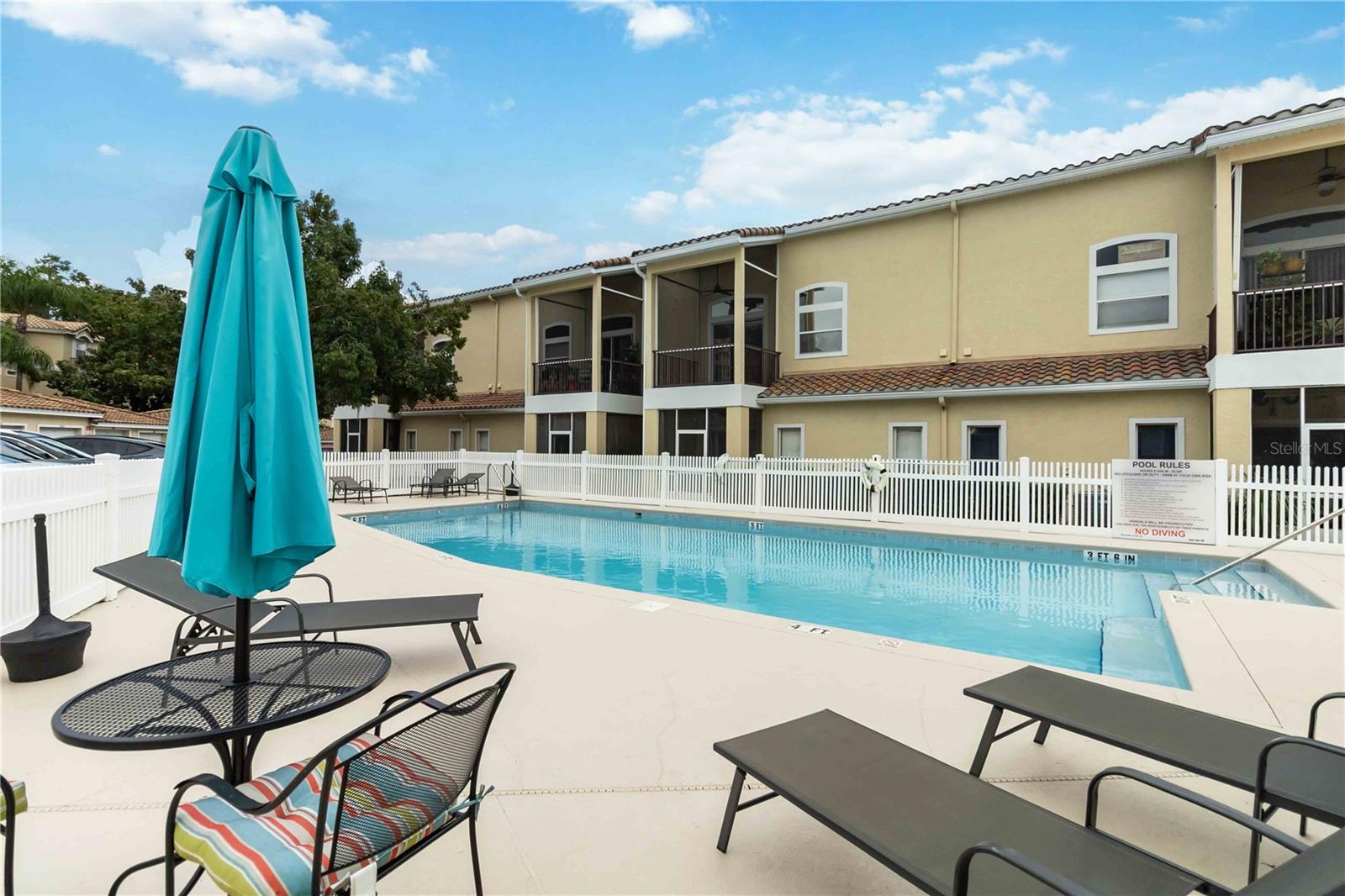 Image 27 of 30 For 698 Seabrook Court 206