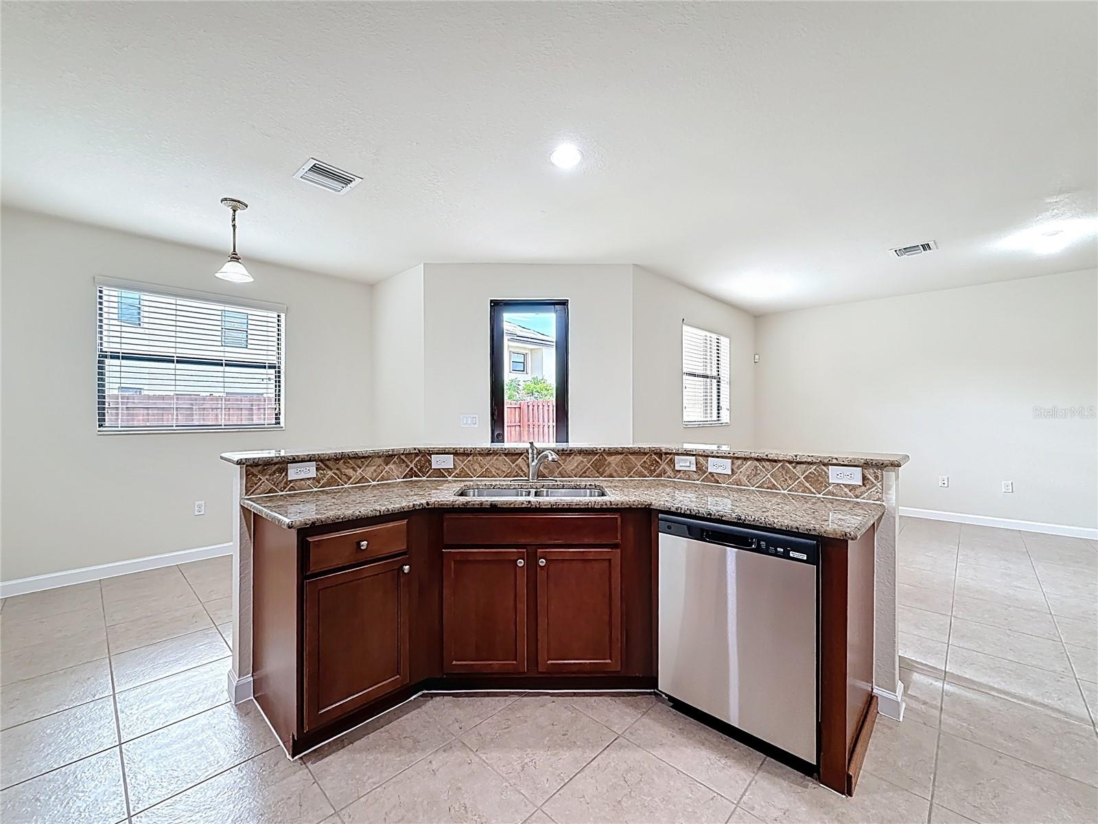 Image 4 of 48 For 24107 114th Court