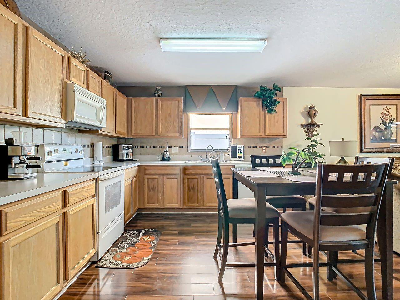 Image 32 of 59 For 221 Windrose Drive