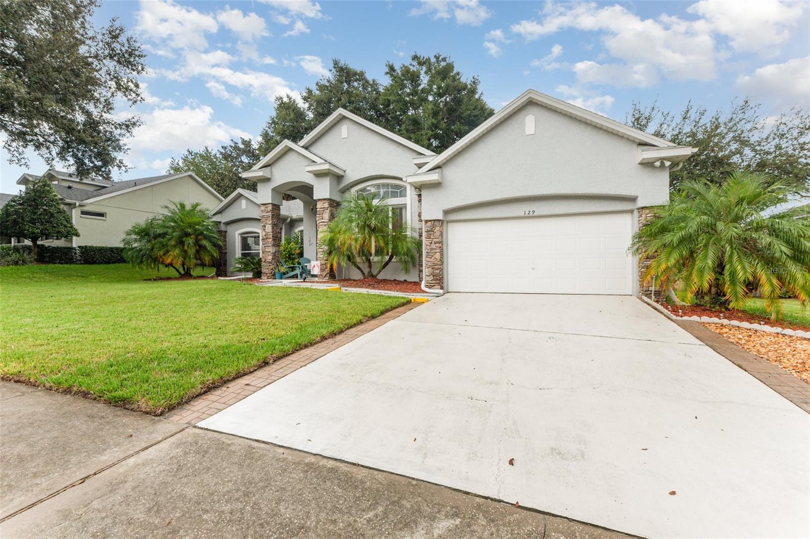 Image 2 of 30 For 129 Crystal Oak Drive
