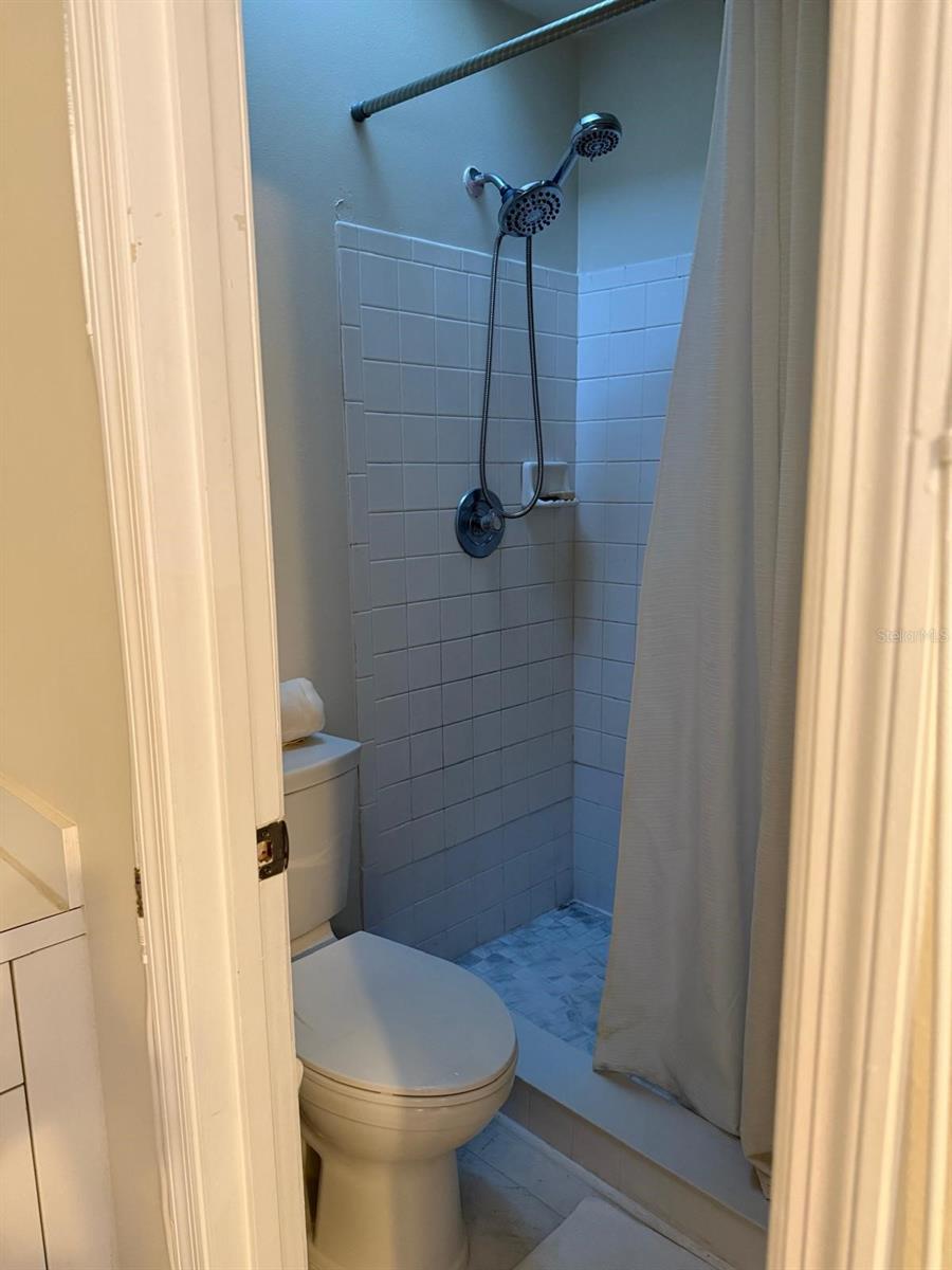 Image 7 of 29 For 12308 Shady Spring Way 107