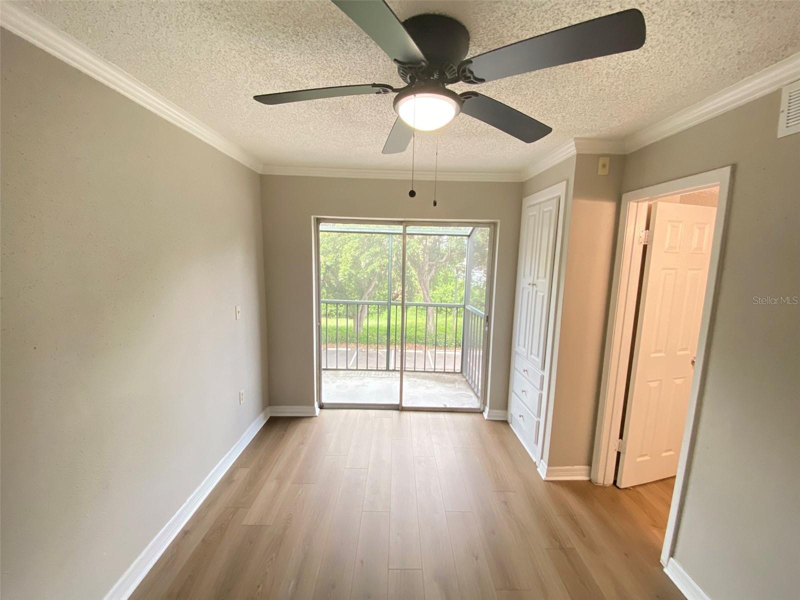 Image 8 of 15 For 121 Oyster Bay Circle 320