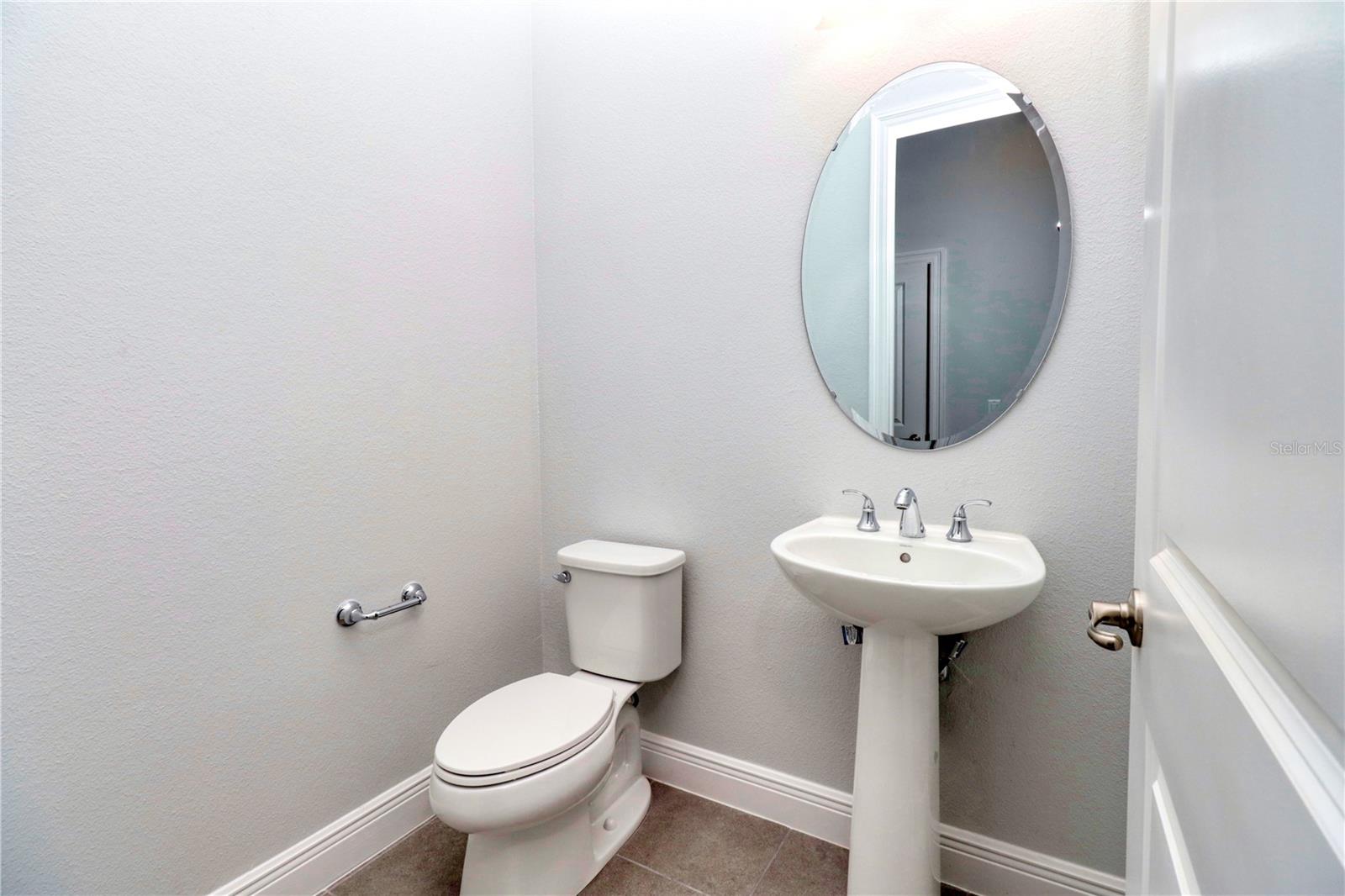 Image 10 of 47 For 8186 Topsail Place