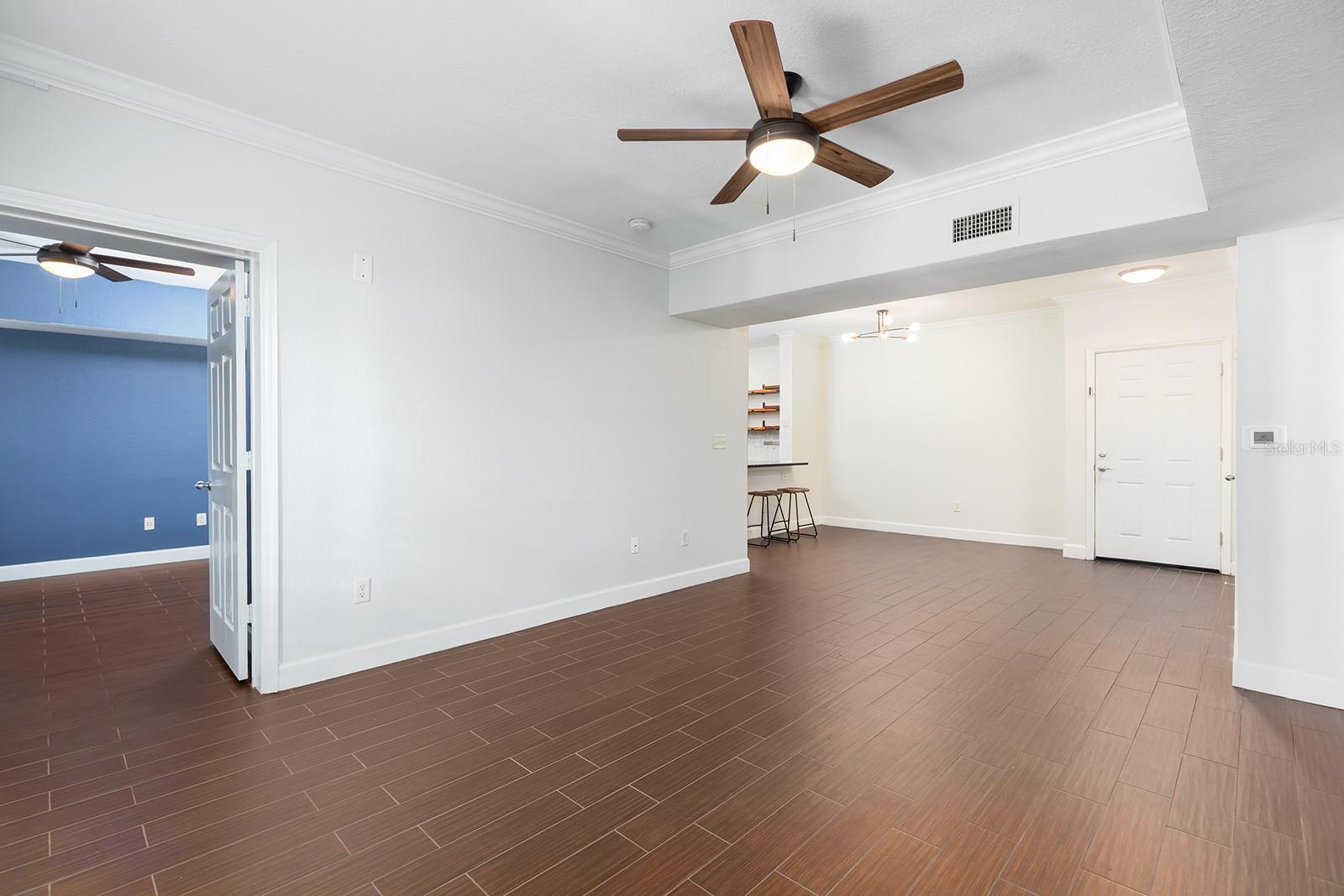 Image 6 of 25 For 204 South Street 3057
