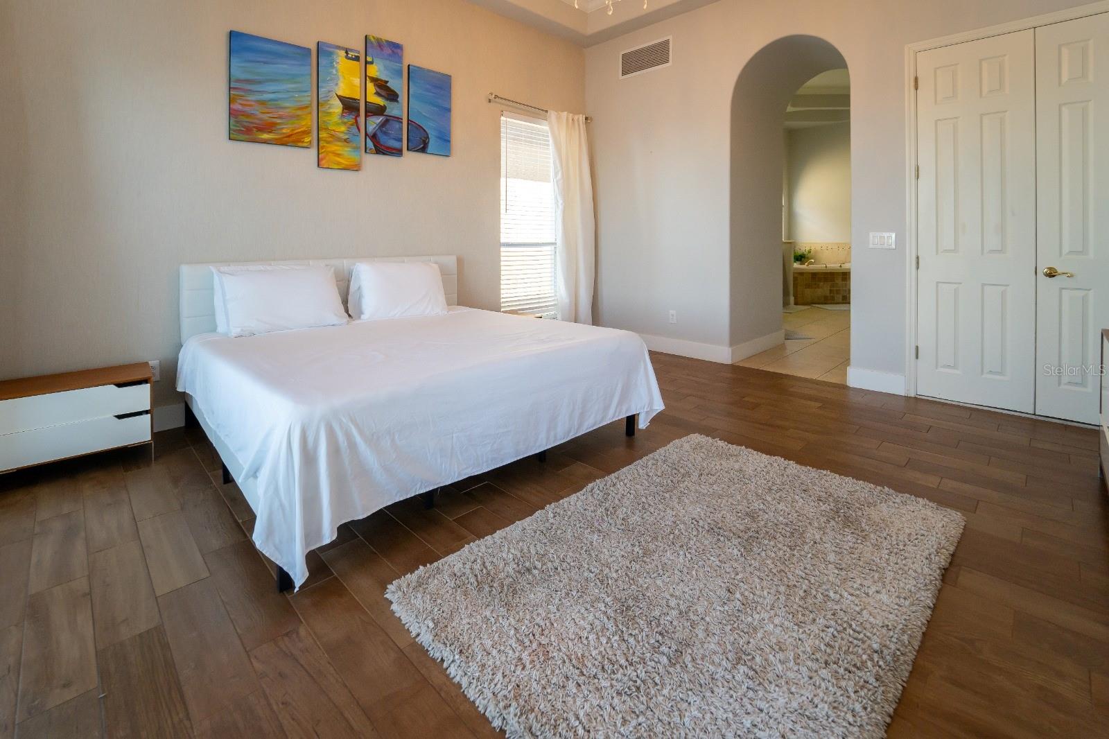 Image 4 of 22 For 8605 Saint Marino Boulevard