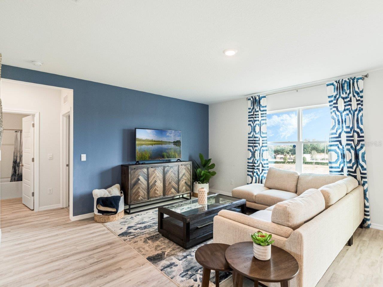 Image 4 of 33 For 1209 Alstonia Lane