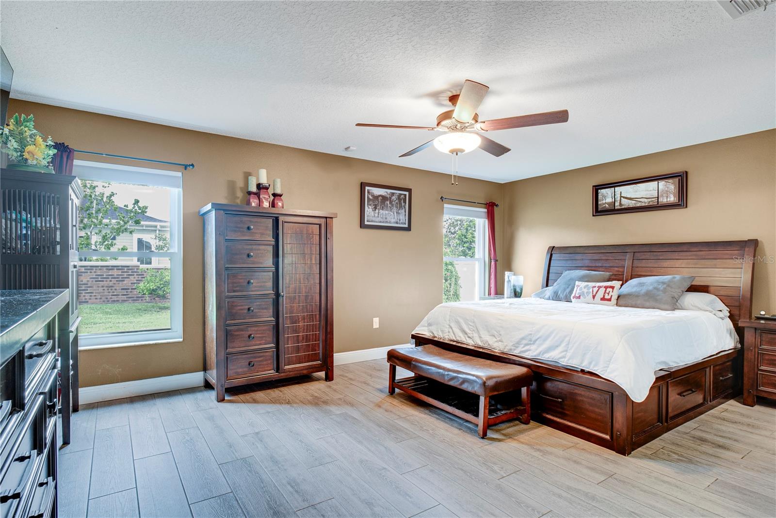 Image 13 of 28 For 421 Cobblestone Pointe Drive