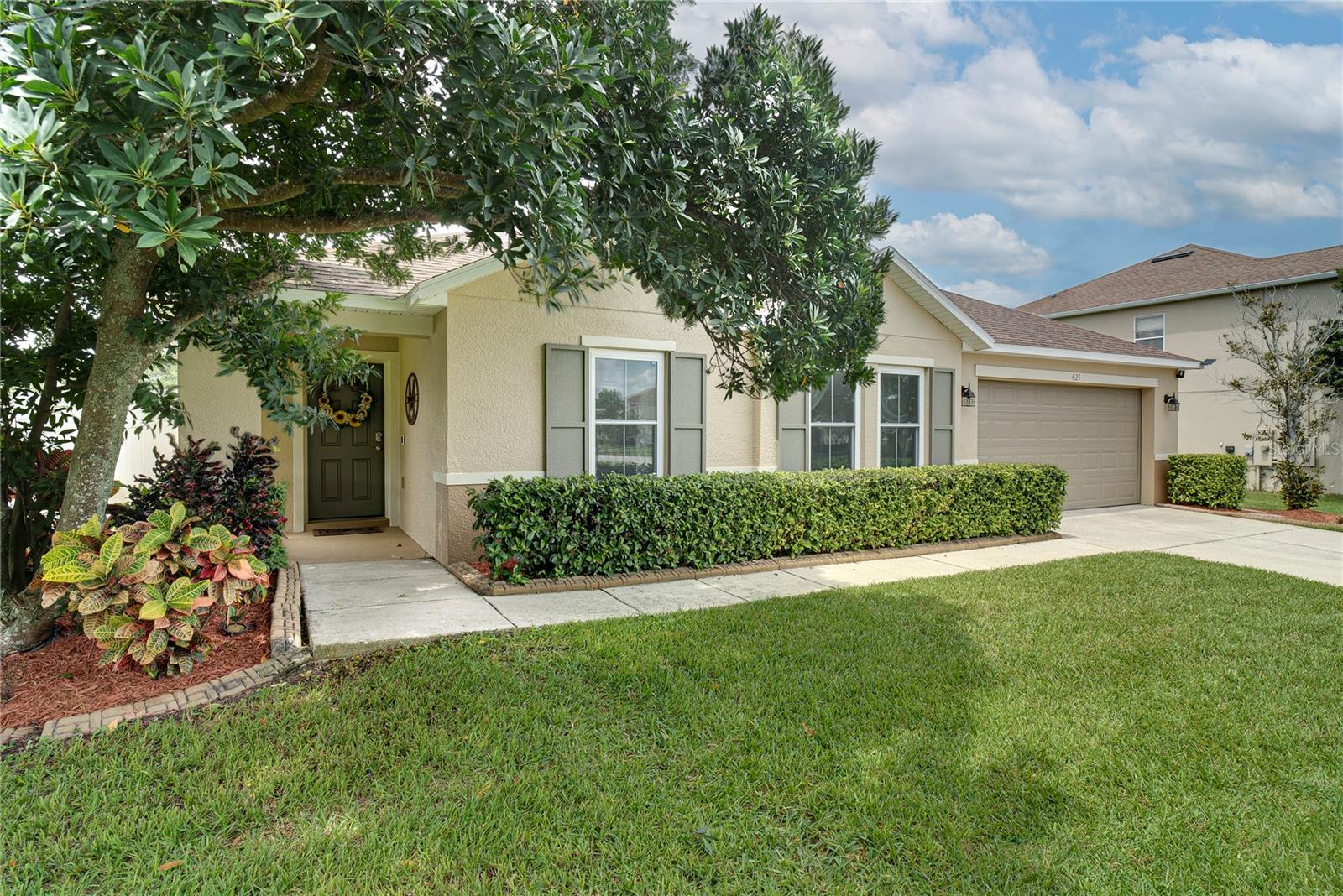 Image 2 of 28 For 421 Cobblestone Pointe Drive