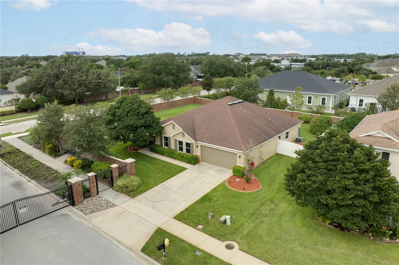 Image 24 of 28 For 421 Cobblestone Pointe Drive