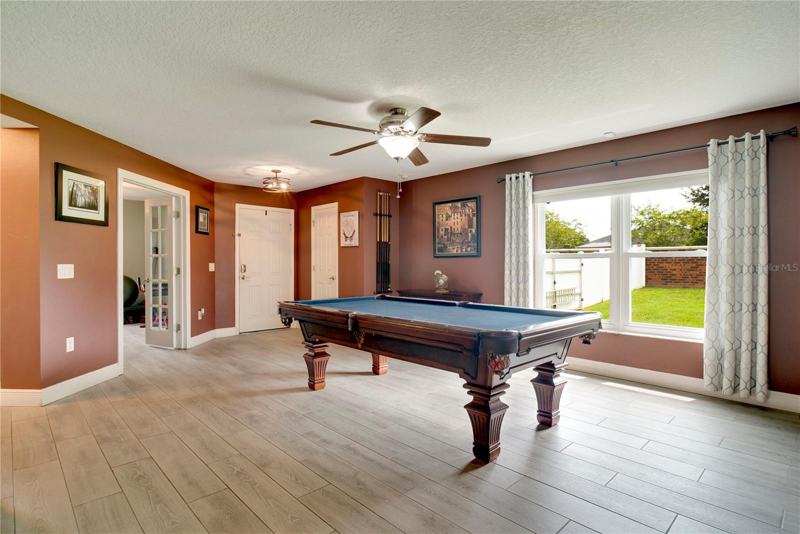 Image 7 of 28 For 421 Cobblestone Pointe Drive