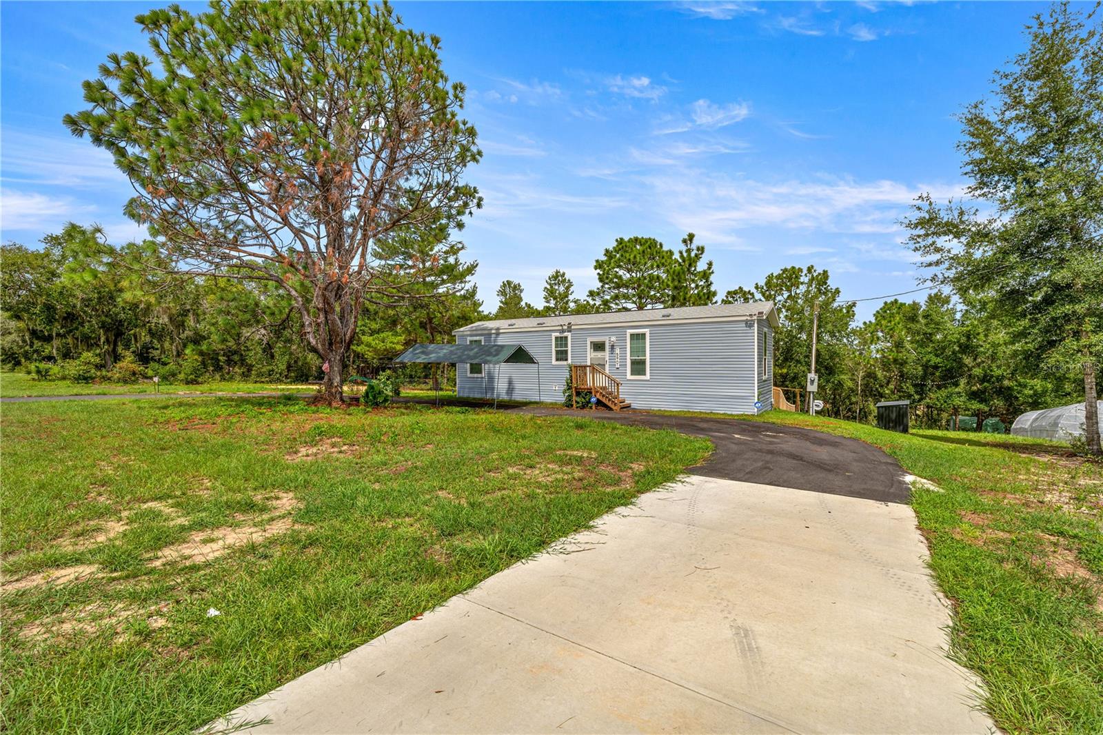 Image 3 of 33 For 15901 113 St Rd
