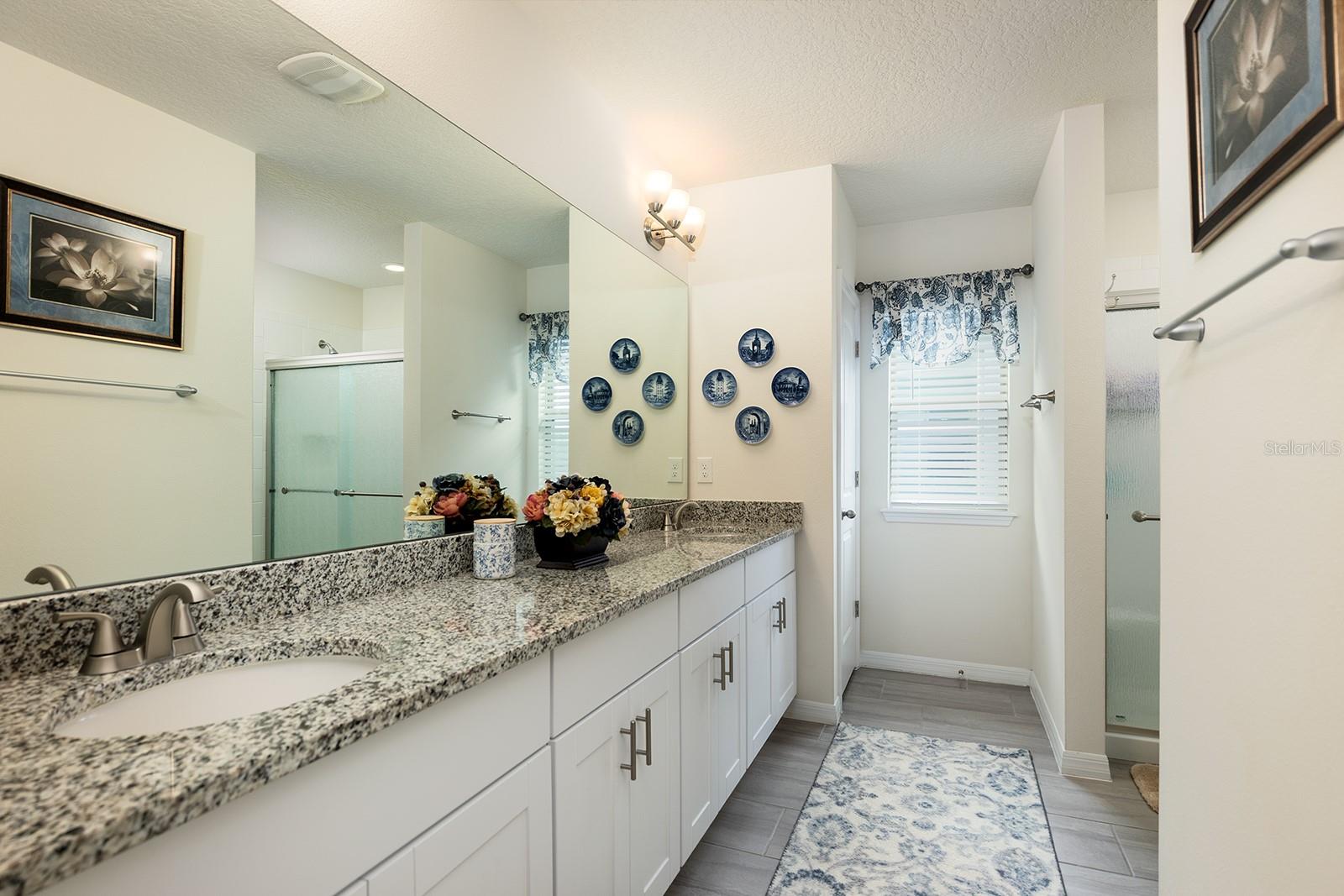 Image 19 of 72 For 9263 Quest Alley Alley