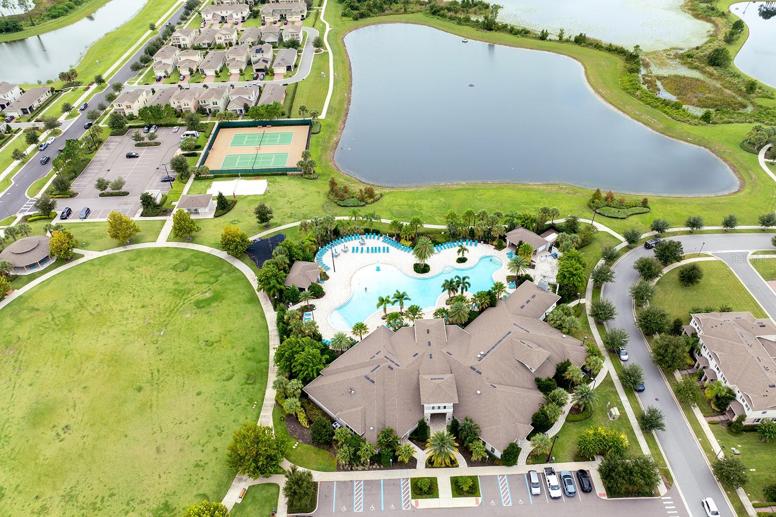 Image 35 of 72 For 9263 Quest Alley Alley