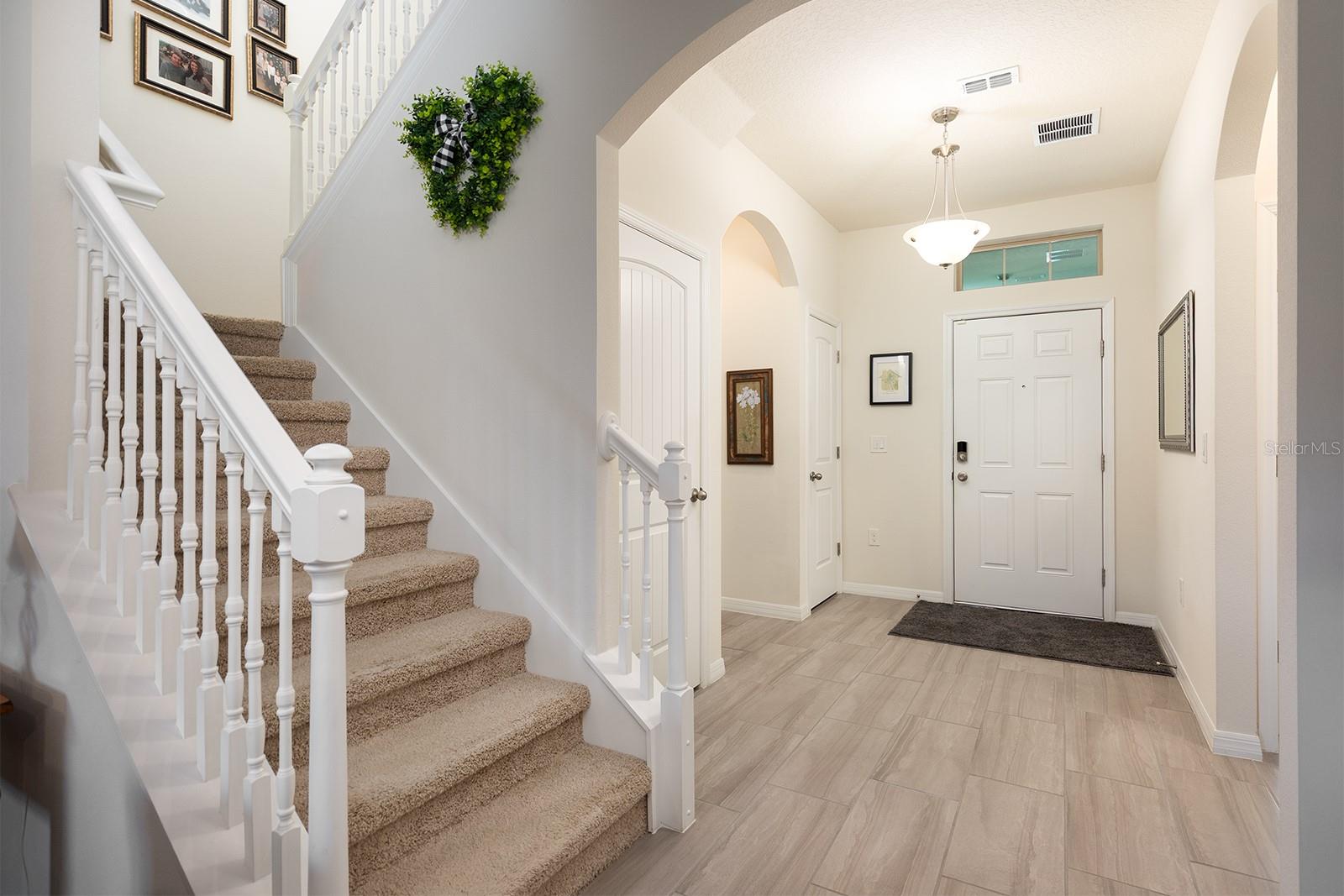 Image 6 of 72 For 9263 Quest Alley Alley