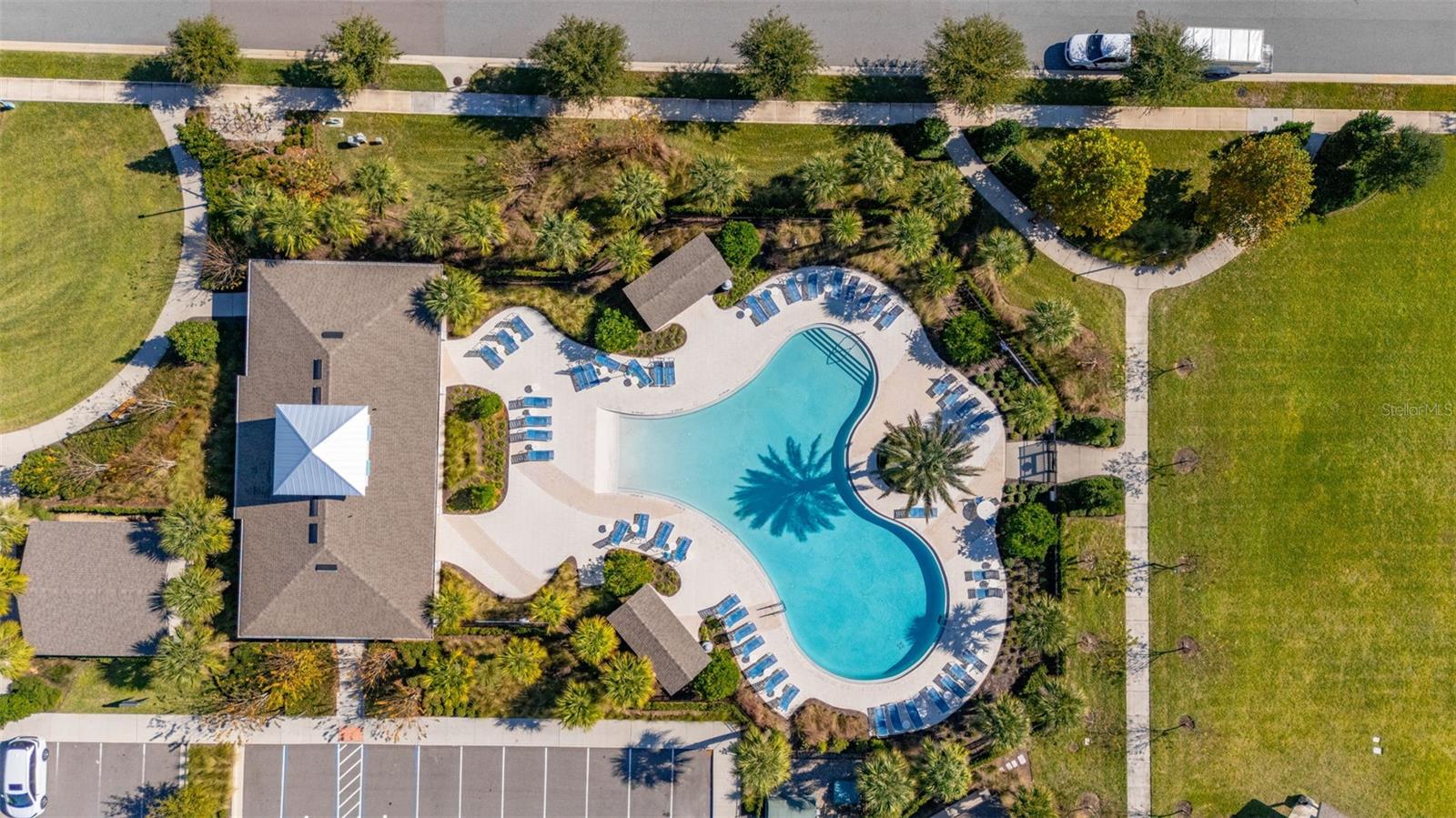 Image 62 of 72 For 9263 Quest Alley Alley