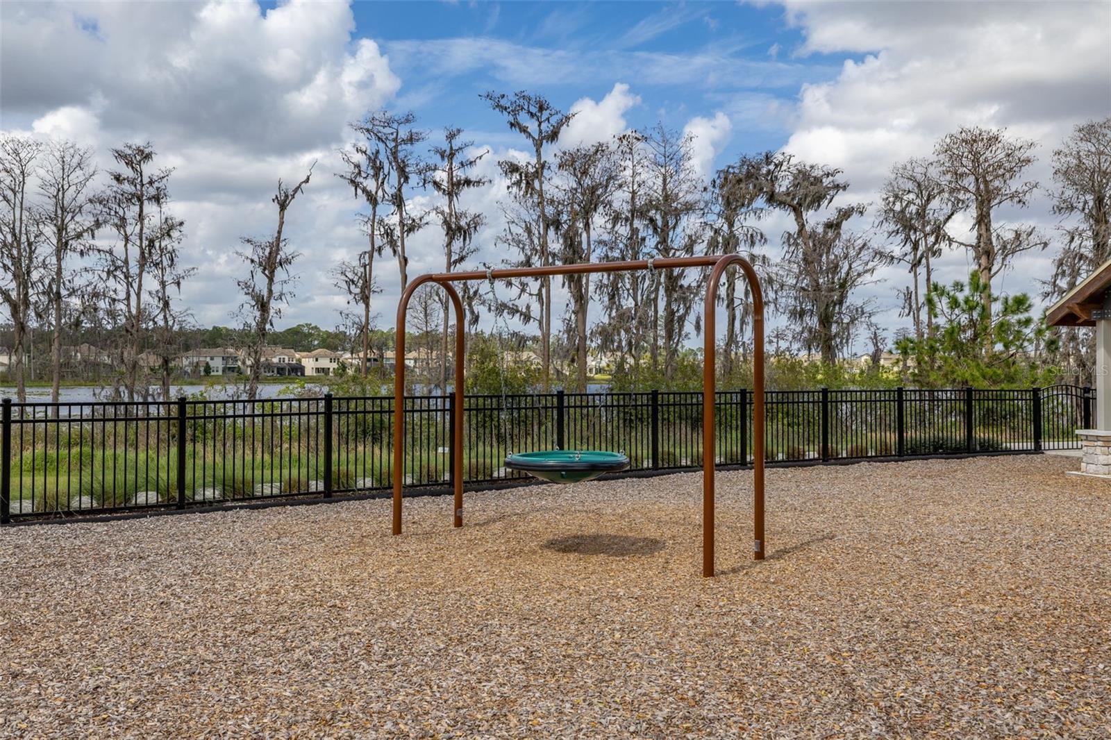 Image 70 of 72 For 9263 Quest Alley Alley