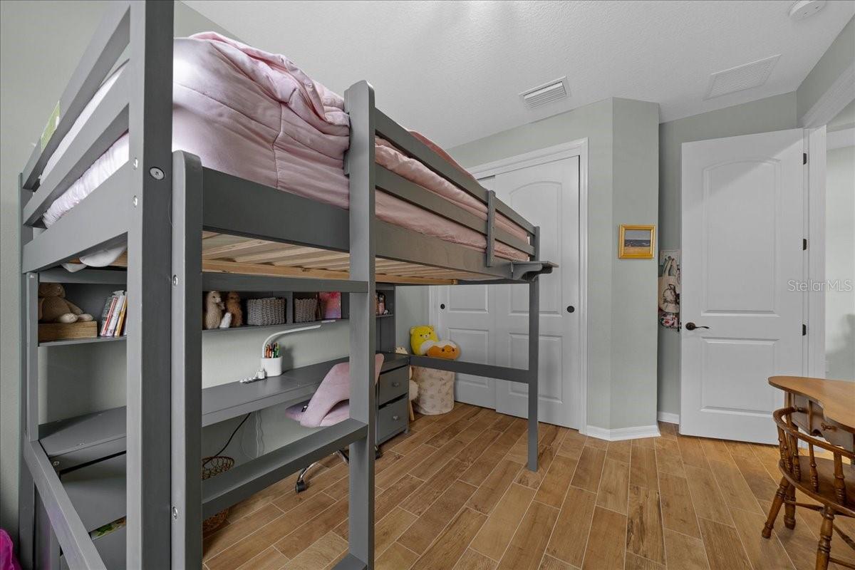 Image 16 of 88 For 5085 35th Place