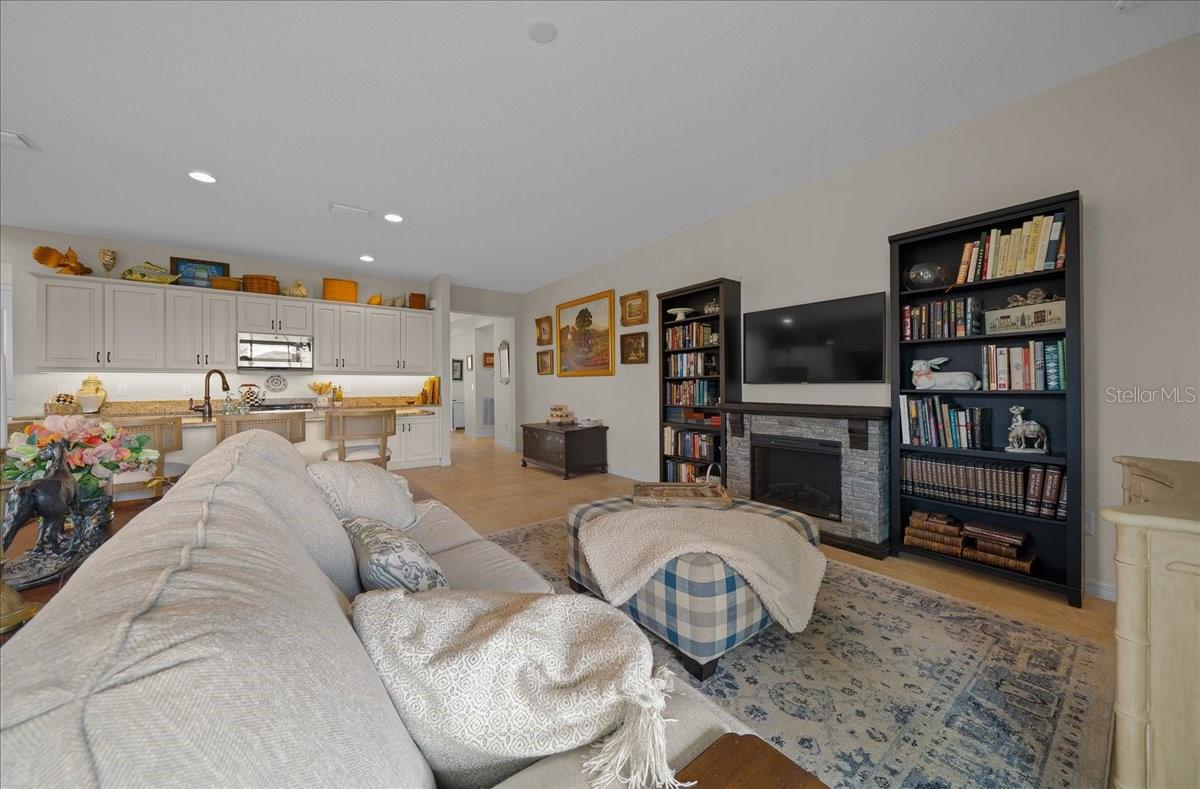 Image 34 of 88 For 5085 35th Place