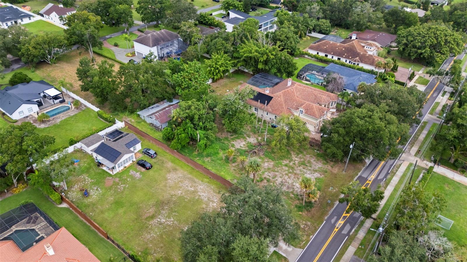 Image 18 of 30 For 1516 Hempel Avenue