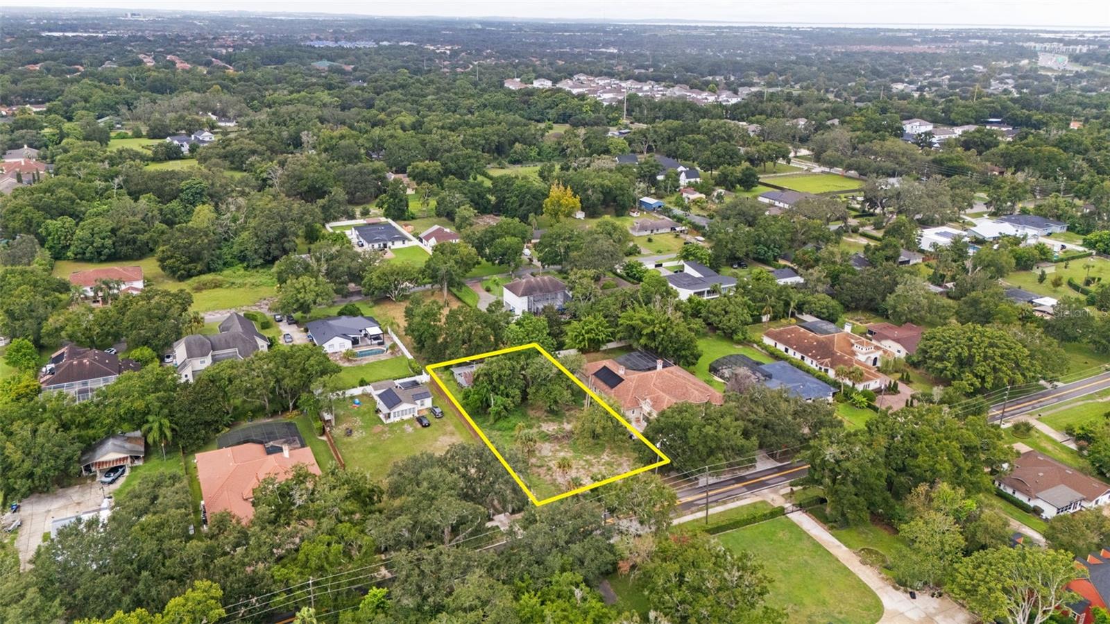Image 4 of 30 For 1516 Hempel Avenue