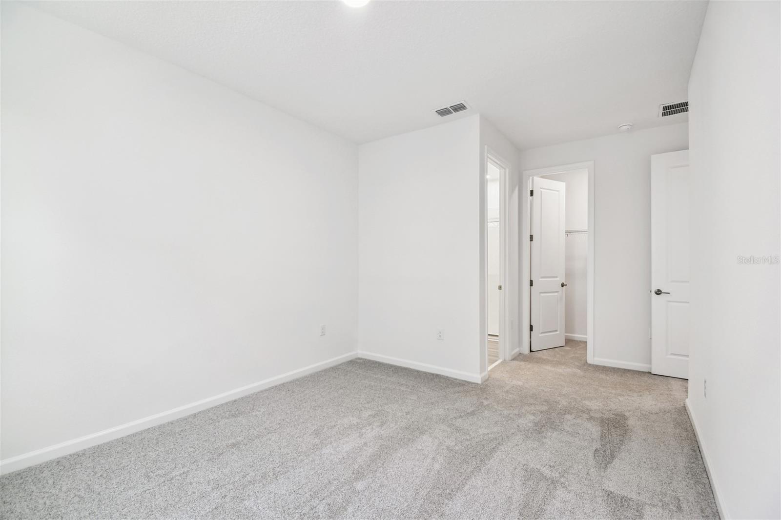 Image 37 of 64 For 903 Pointe Emerson Boulevard