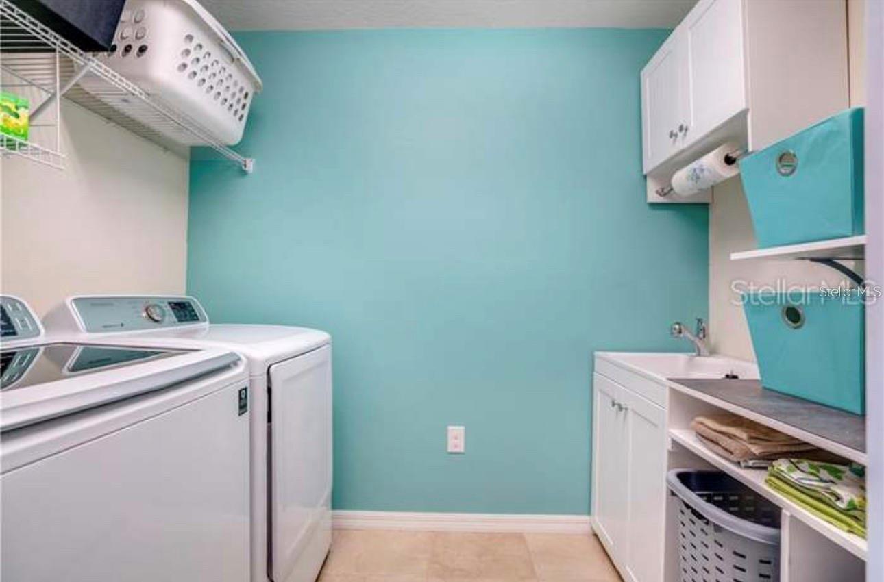 Image 20 of 41 For 8622 Lovett Avenue
