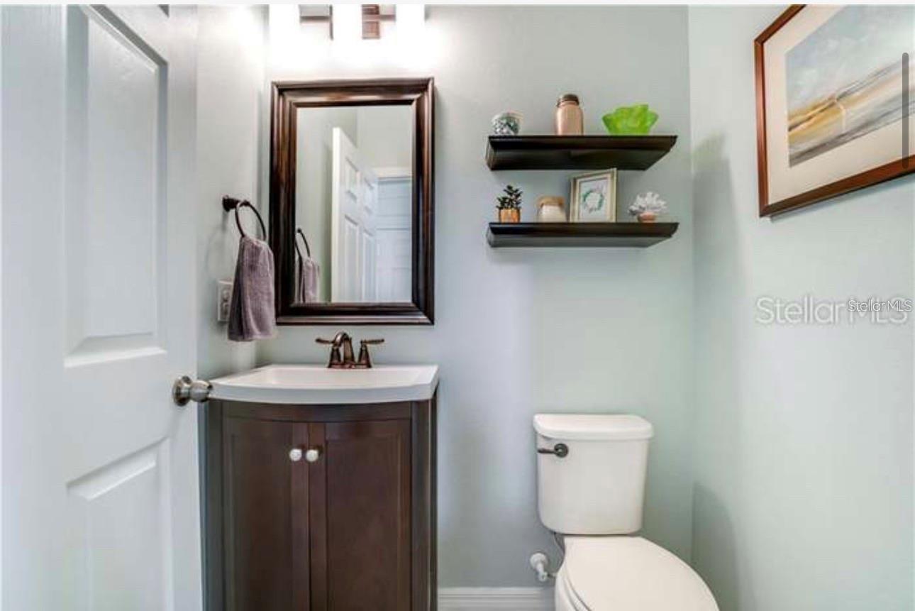 Image 22 of 41 For 8622 Lovett Avenue