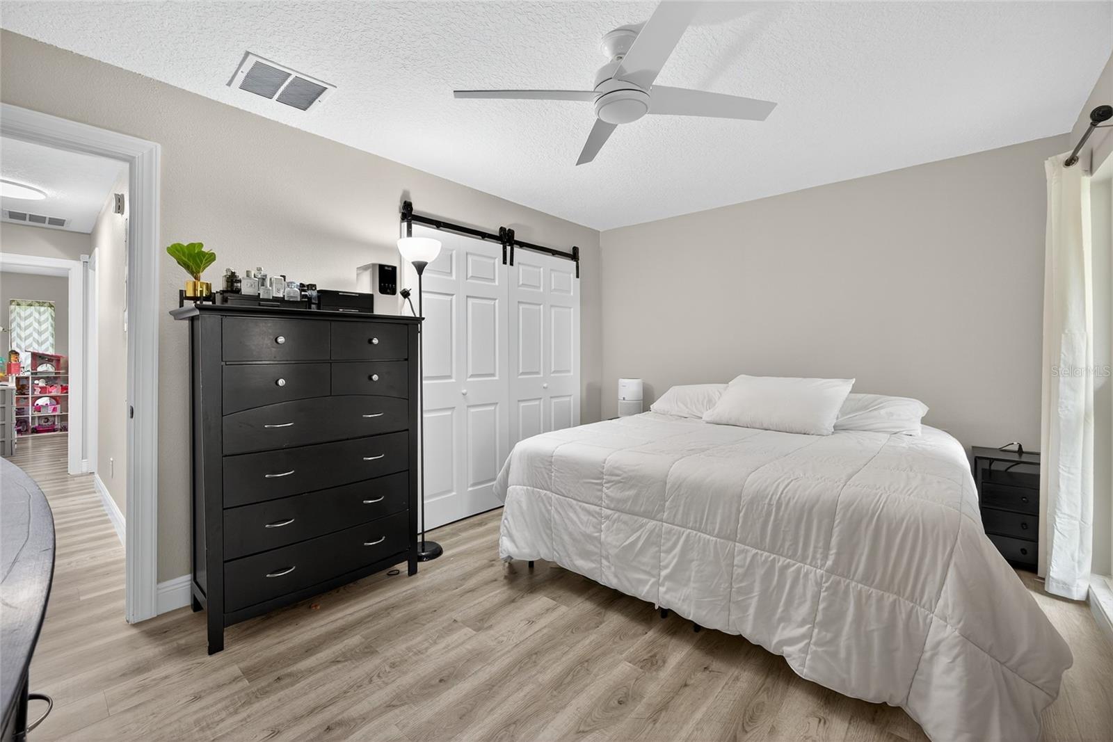 Image 18 of 31 For 143 Guaymas Drive