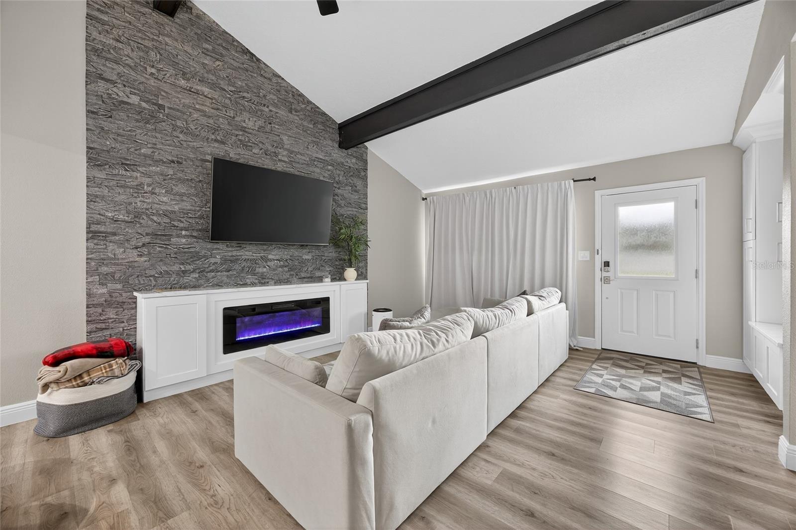 Image 2 of 31 For 143 Guaymas Drive