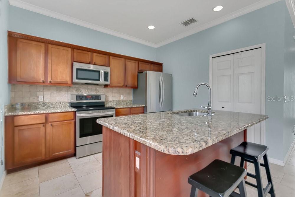 Image 9 of 28 For 6071 Chapledale Drive