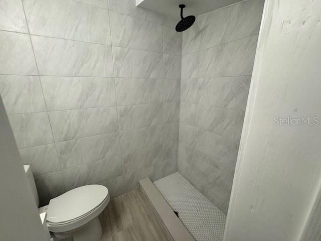 Image 8 of 37 For 616 Tam O Shanter Drive