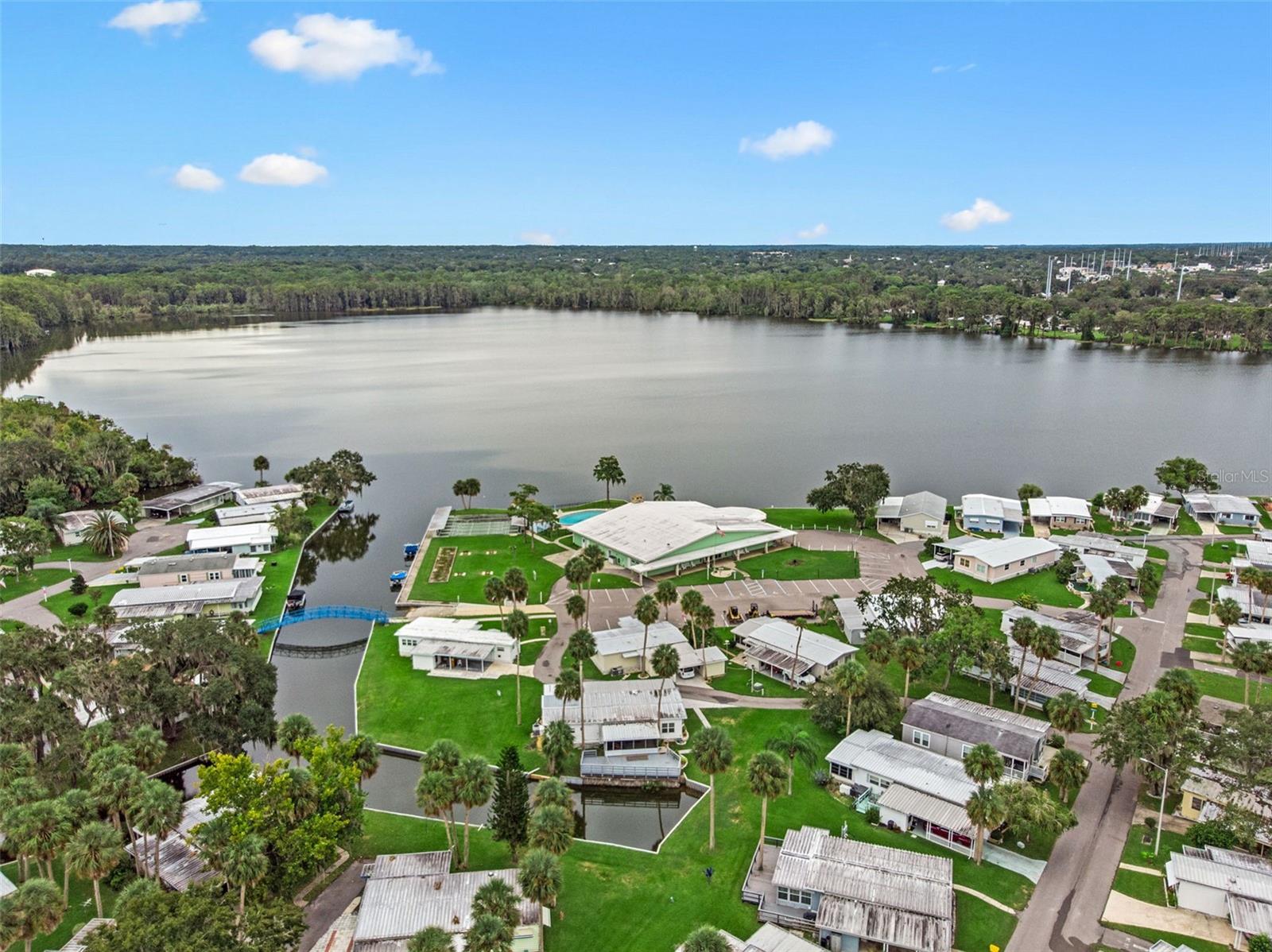Image 44 of 44 For 47 Cocos Plumosa Drive