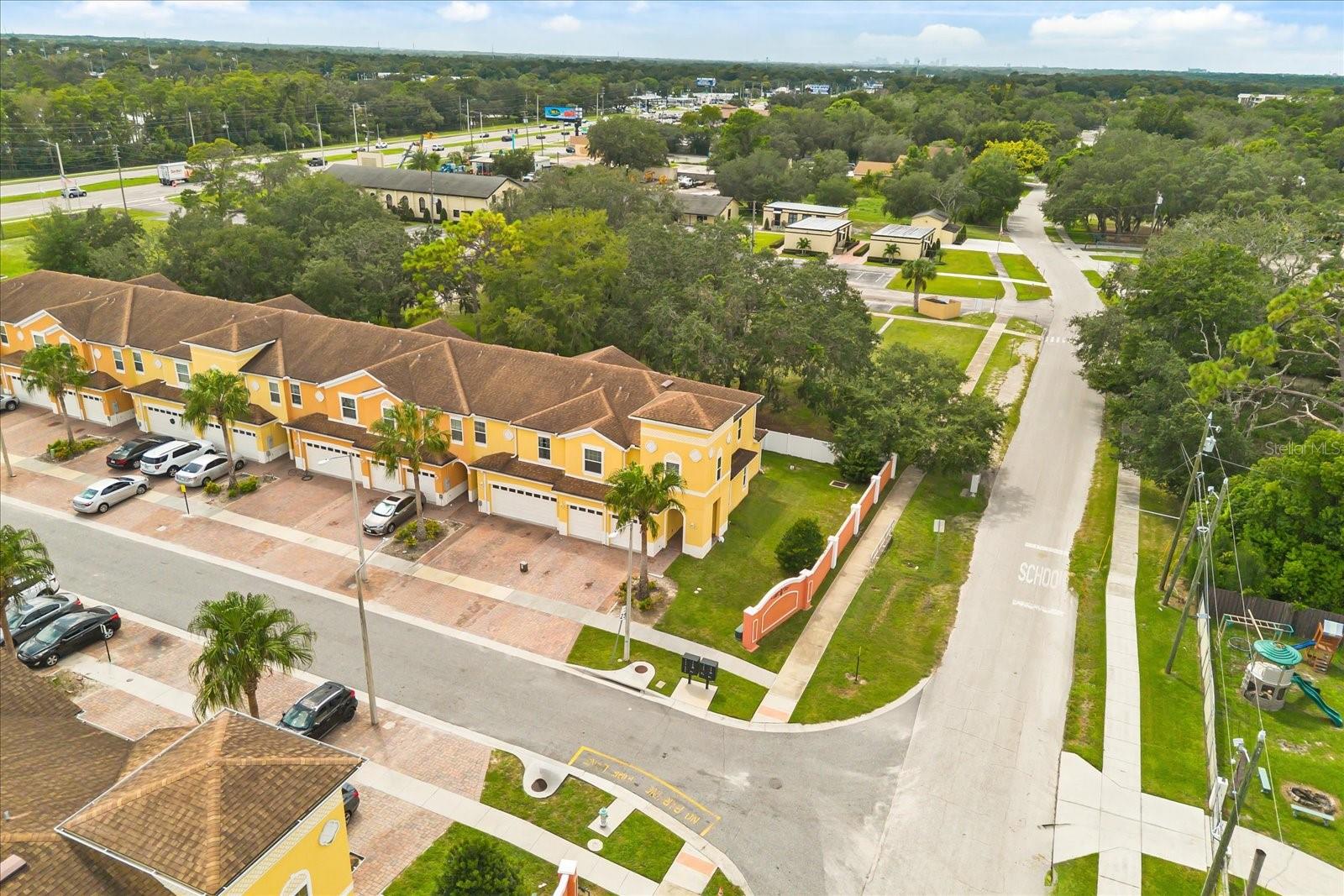 Image 27 of 29 For 2060 Royal Vista Court