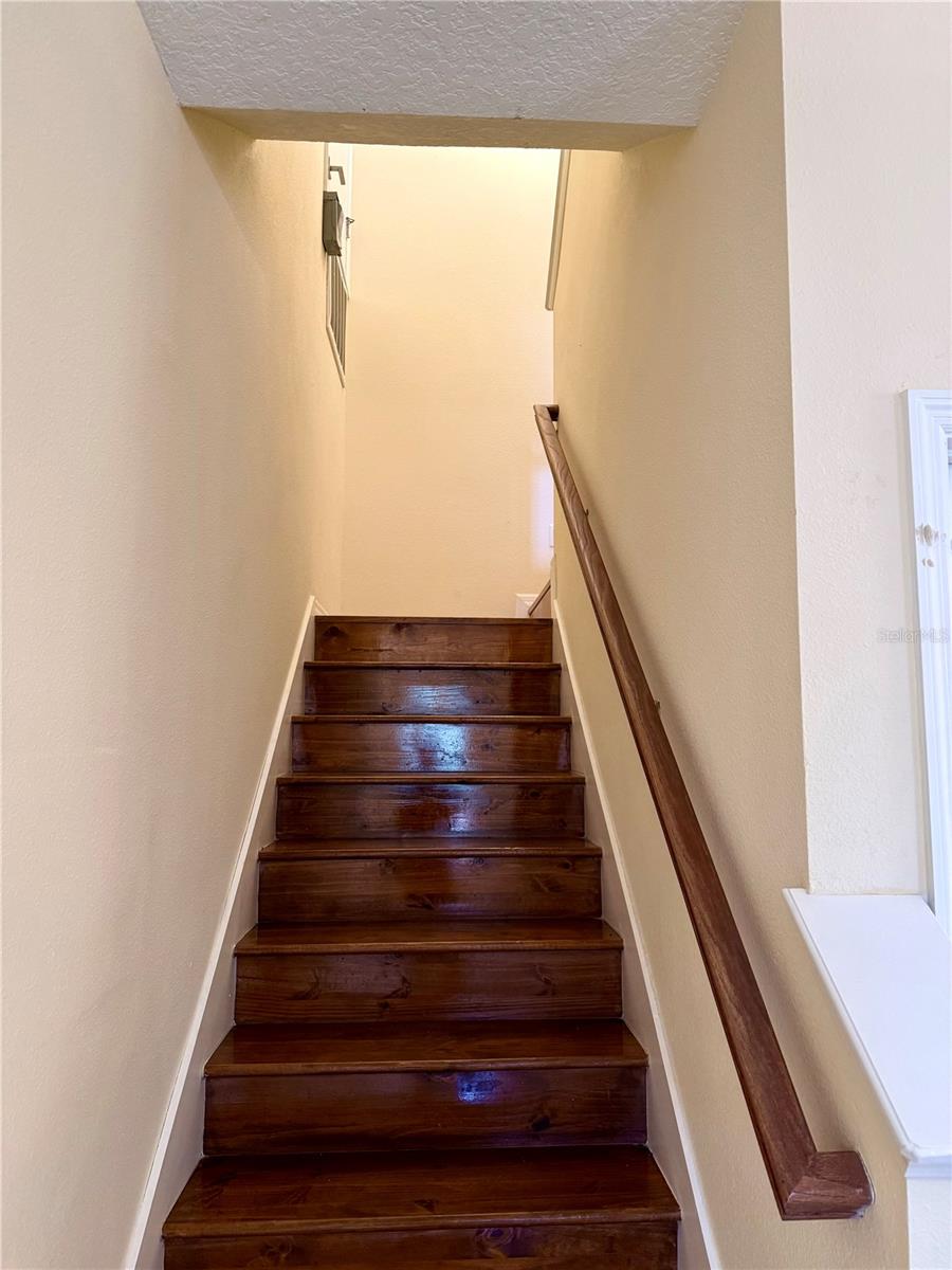 Image 7 of 29 For 2060 Royal Vista Court