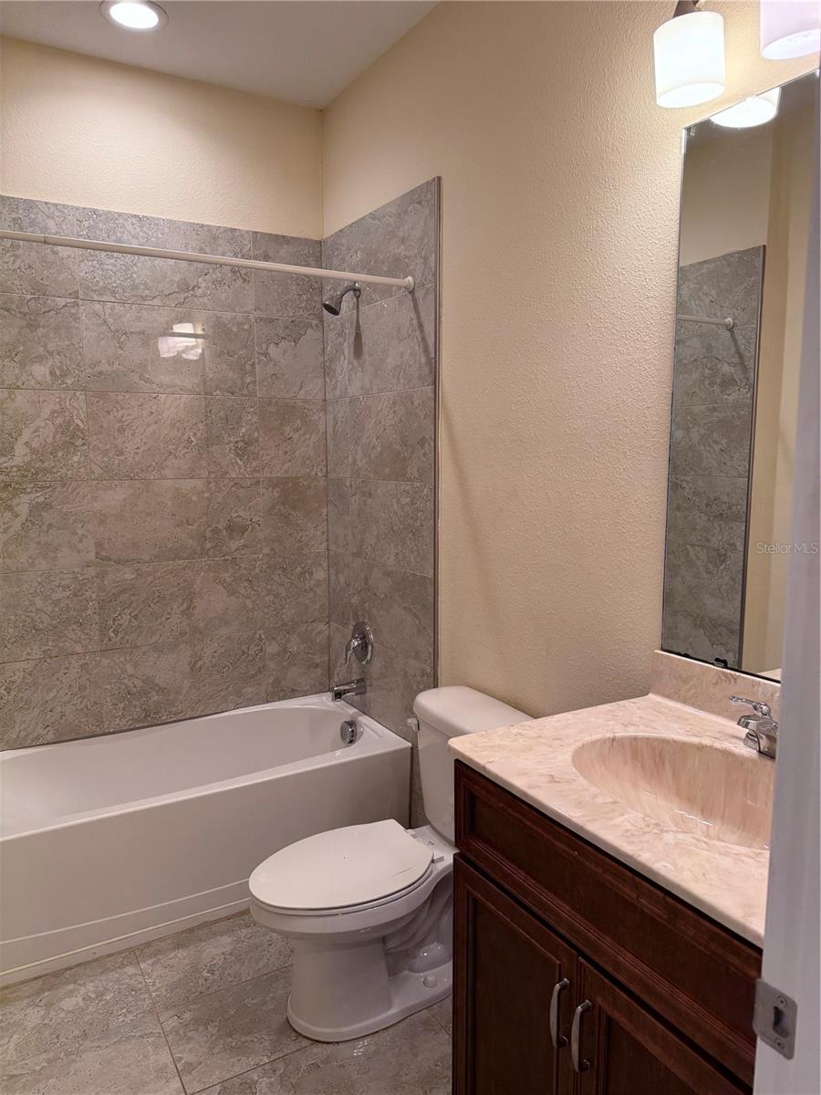 Image 17 of 18 For 2054 Royal Vista Court