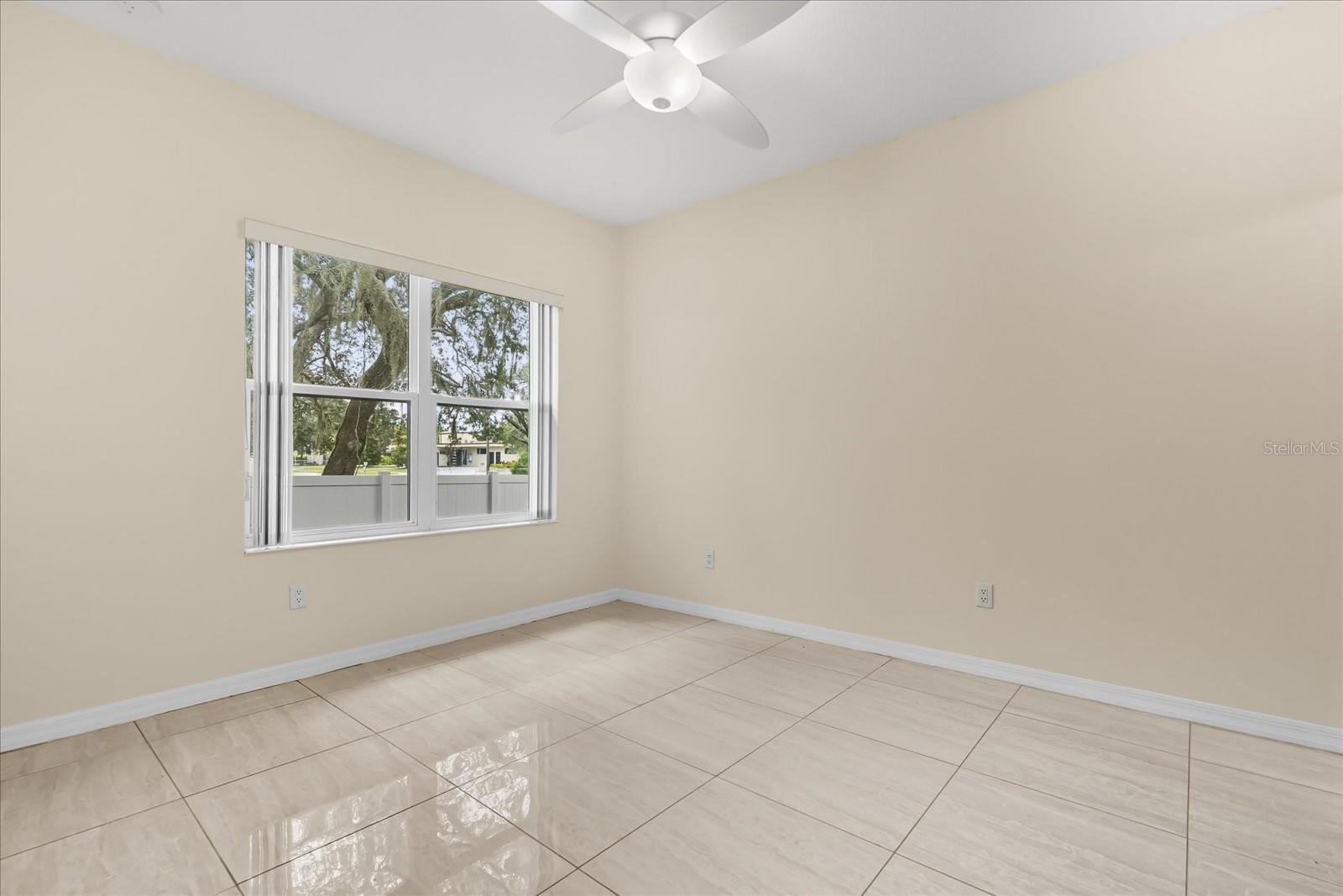 Image 23 of 32 For 2054 Royal Vista Court